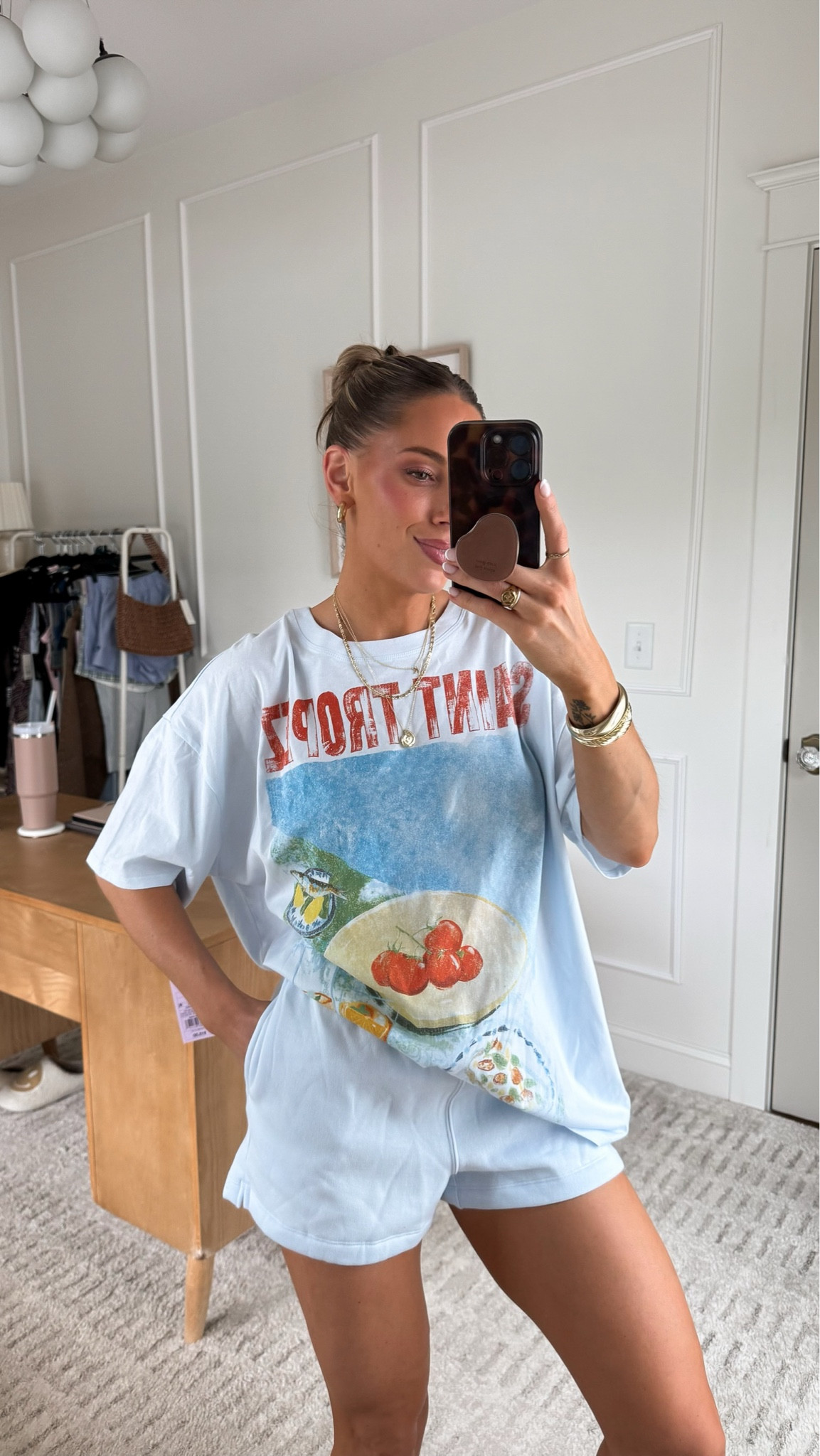 Comfy OOTN! Love this blue color. 🩵

Wearing a medium in the shirt & small in shorts.

Lounge Wear
Comfy Outfit
Graphic Shirt
Lounge Shorts
Oversize Tee 

 

#LTKSeasonal #LTKFindsUnder50 #LTKStyleTip