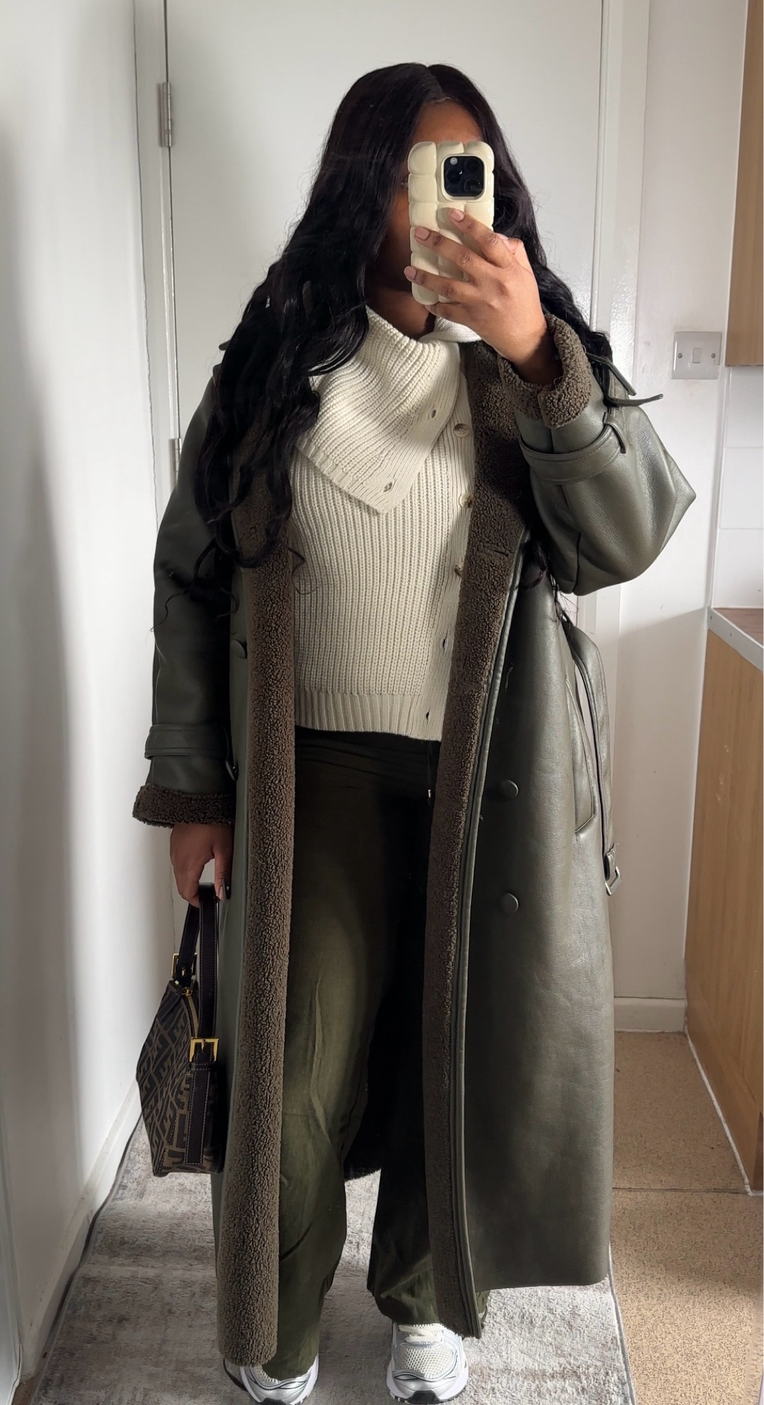 Jumper: Size M
Pants: Size M

#LTKeurope #LTKwinter #LTKmodest