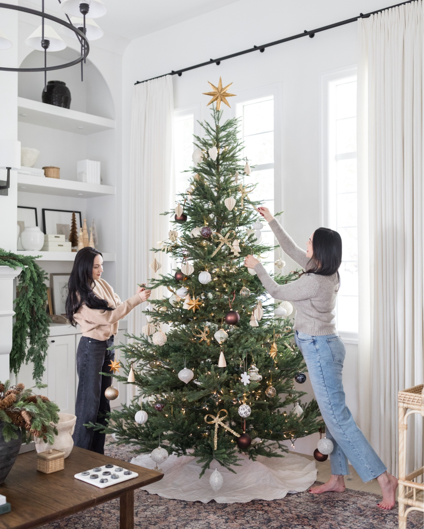 Need a holiday decor refresh? We have all our favorites linked for you! Lots are on sale, too! 🤍



#LTKhome #LTKsalealert #LTKSeasonal