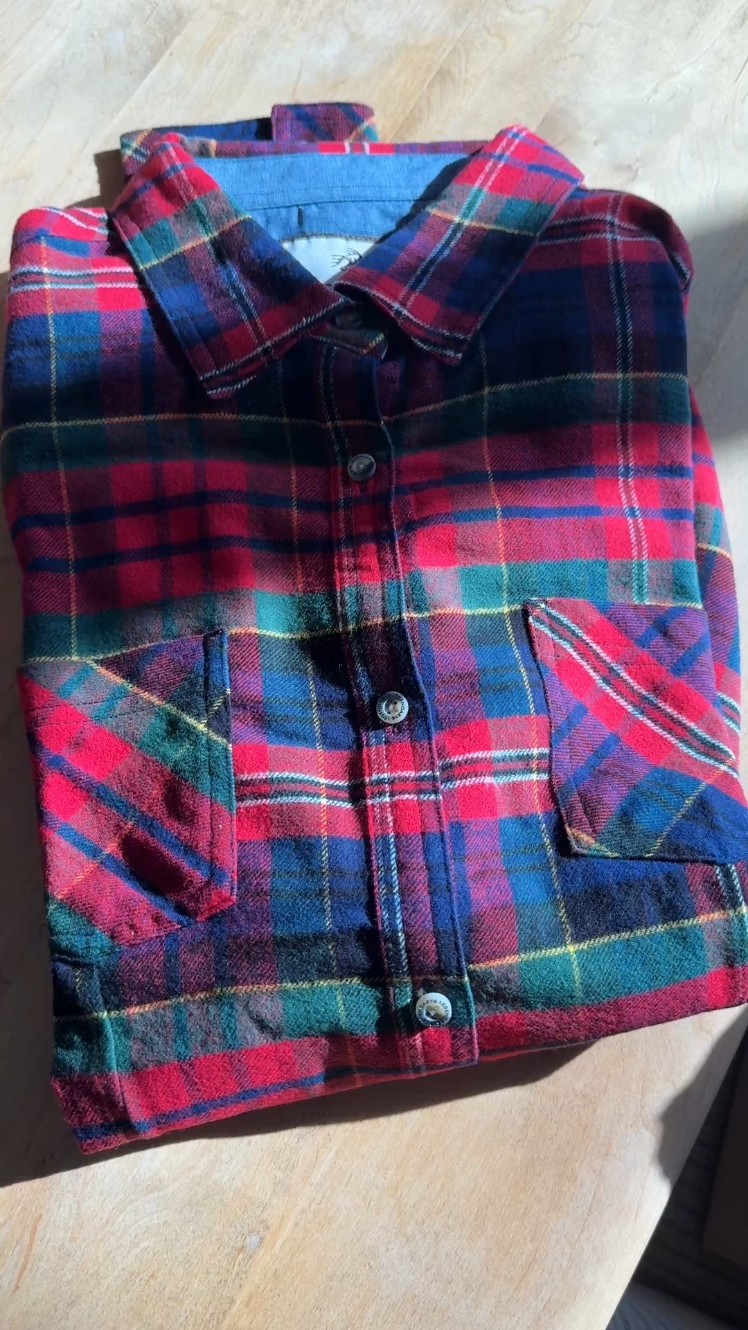 This is a great shirt for the holidays if you are going to a casually Christmas party. Also nice to layer and wrap around your waist if the afternoon gets warmer. Love the colors for the holiday!

#LTKFindsUnder100 #LTKSeasonal #LTKHoliday