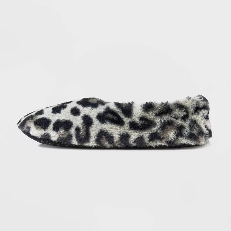 Women's Faux Fur Cozy Pull-On Slipper Socks | Target