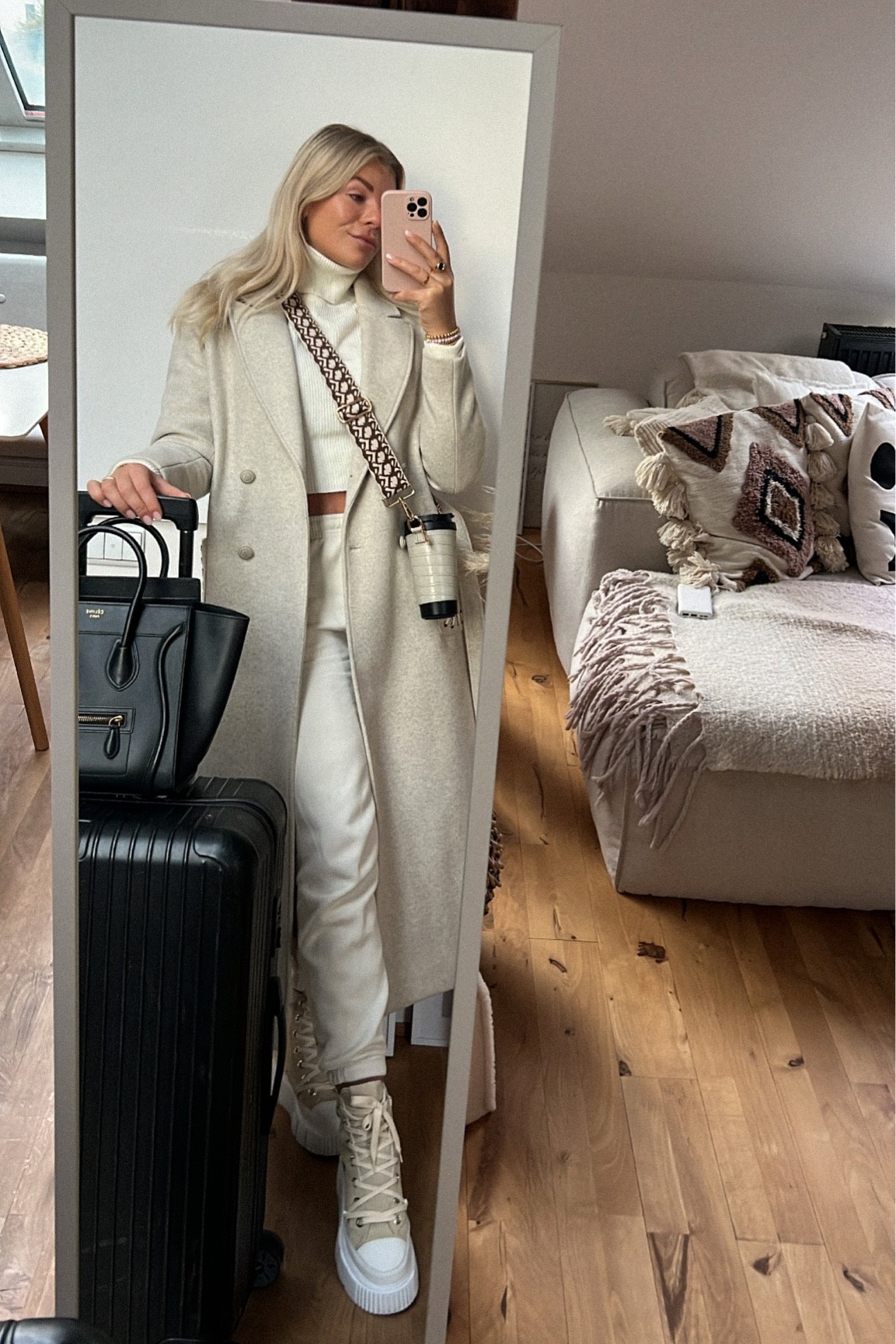 Travellook 🧸 

#LTKSeasonal #LTKHoliday #LTKstyletip