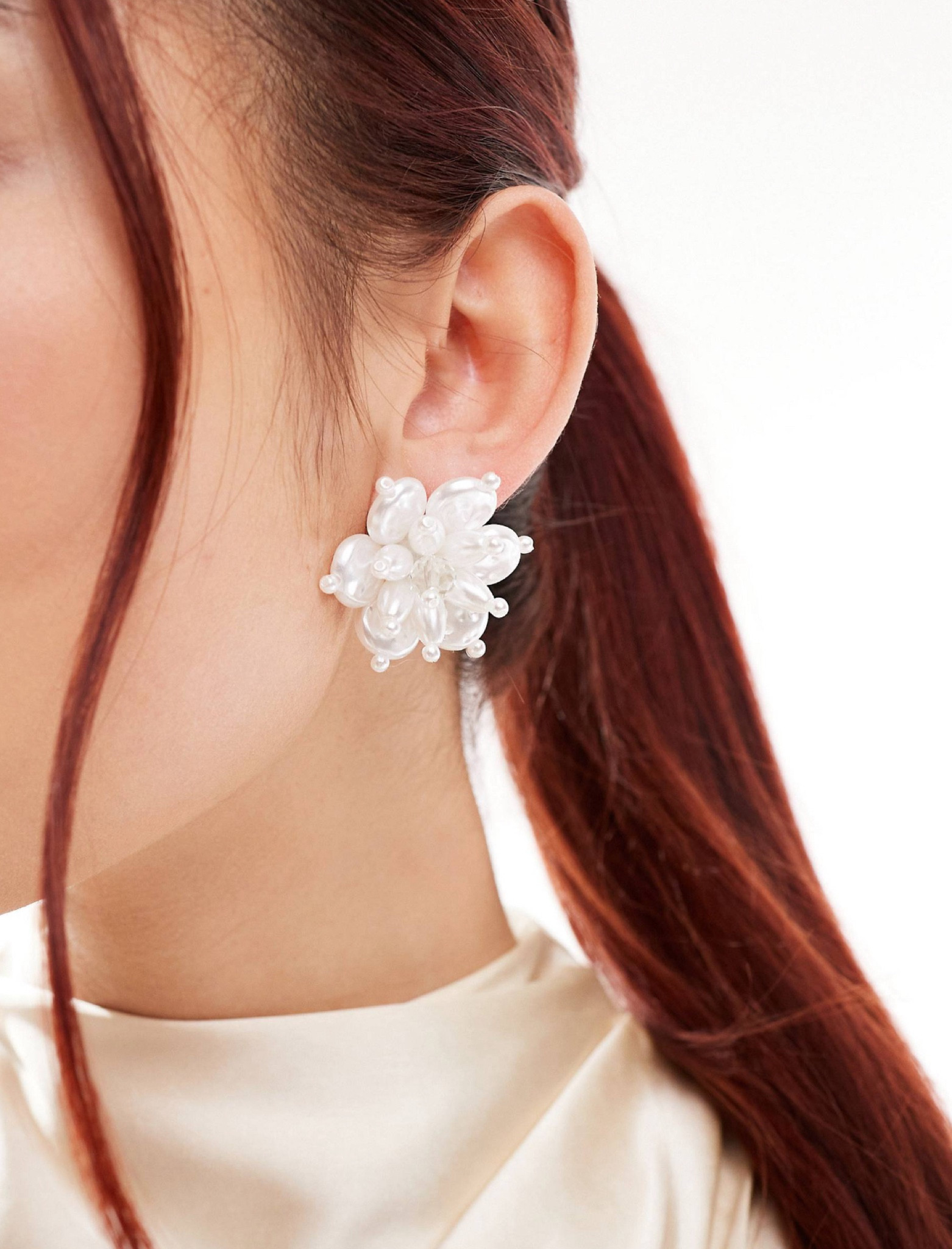 Faux Pearl Floral Earrings 