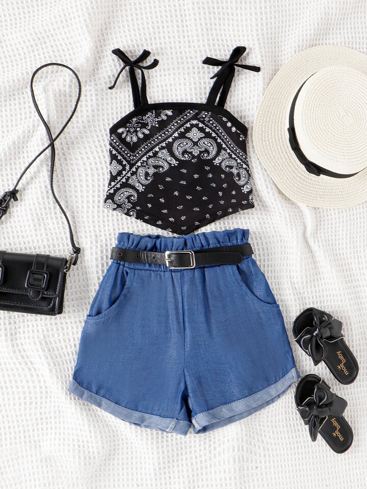 SHEIN Kids EVRYDAY Toddler Girls Paisley Print Bandana Cami Top & Belted Roll Hem Shorts | SHEIN