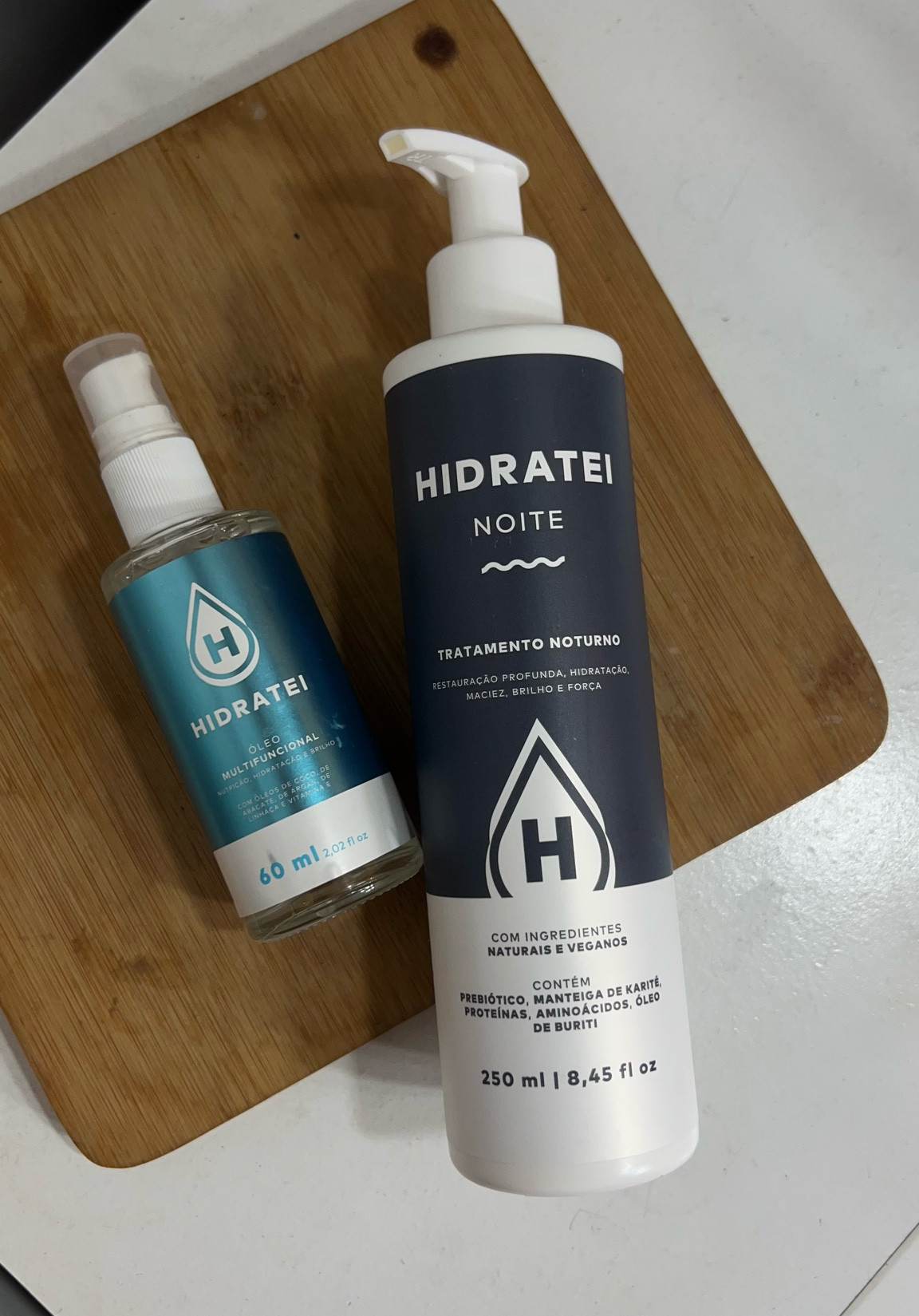 Noite para hidratar os cabelos enquanto dorme e Óleo para nutrir.

#LTKguiadepresente #LTKbrasil #LTKbeleza