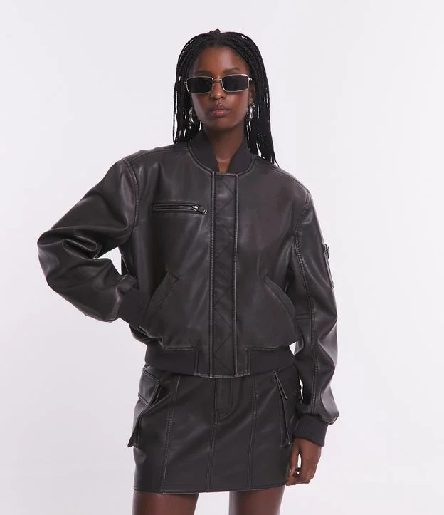 Jaqueta Bomber em Material Sintético com Detalhes em Ribana Marrom | Renner (BR)