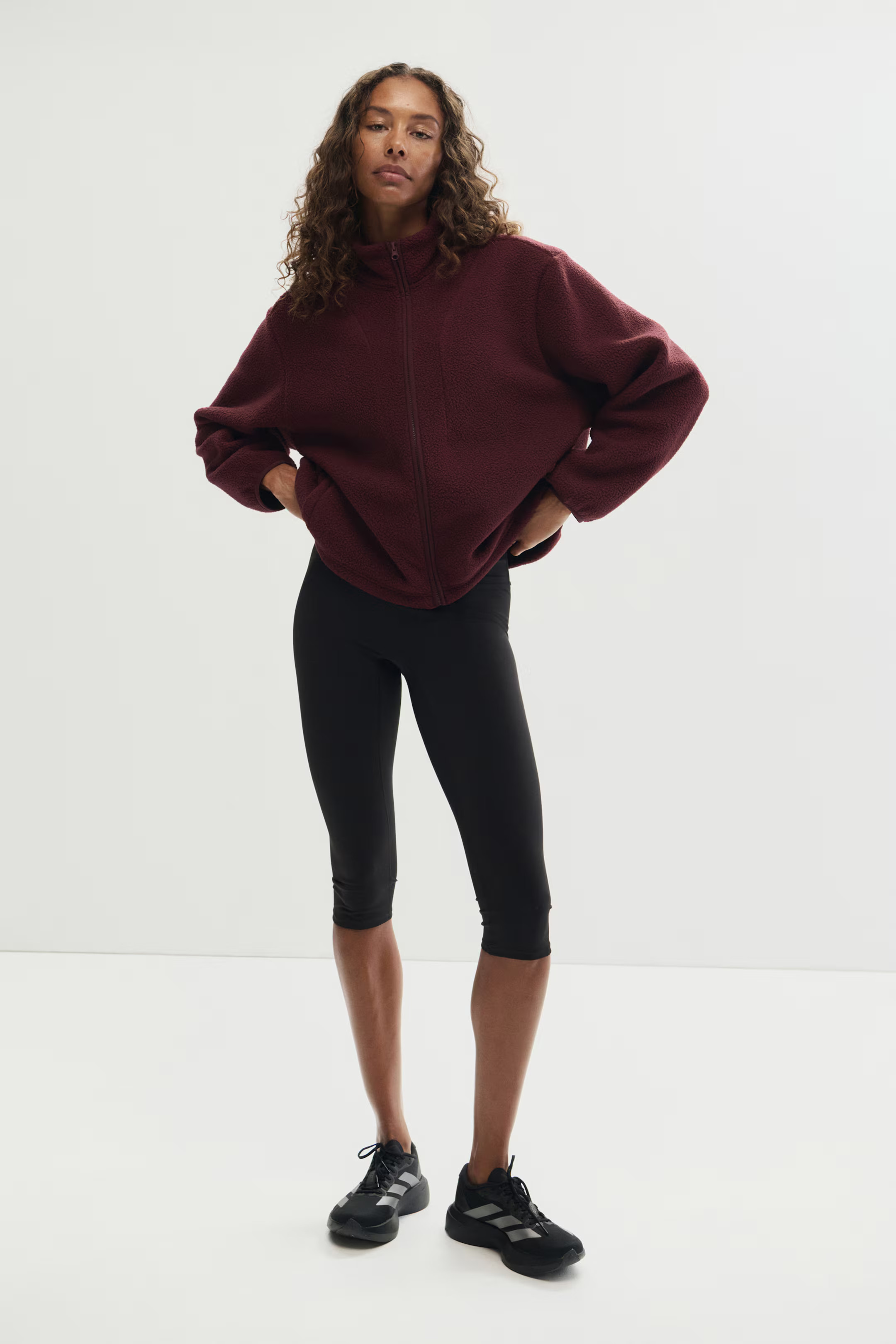 Sportjacke aus Teddyfleece | H&M (DE, AT, CH, NL, FI)