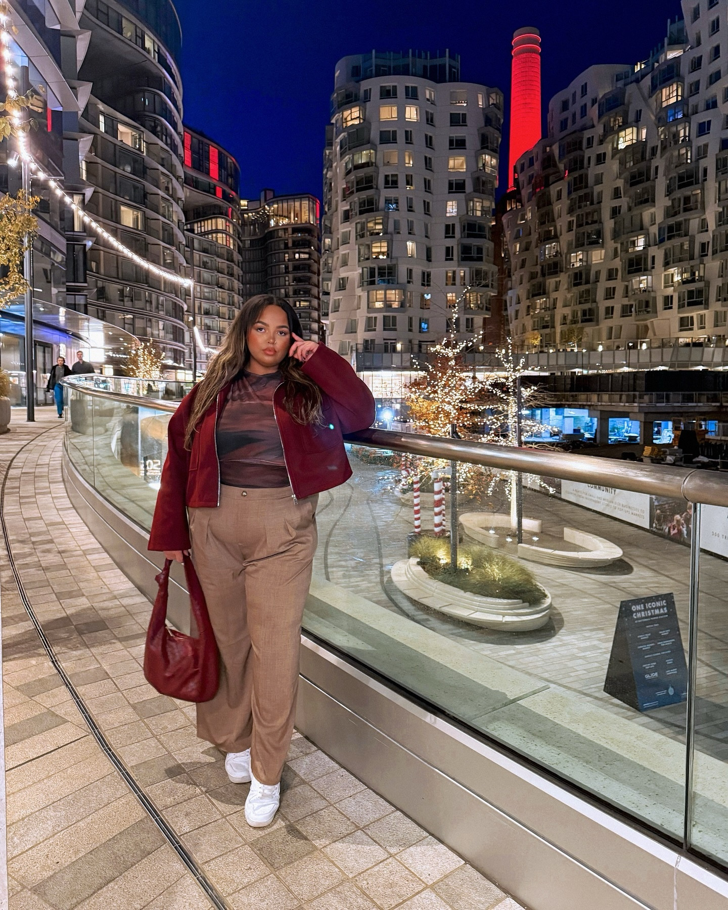 festive nights, city lights, and a little pop of burgundy 🎄✨ keeping it chic and comfy this season – because who says you can’t have both?

search and follow shein essnce curve for curve-loving styles that shine ✨

💰 ‘24Q4osayande’ for additional 15% off SHEIN

#LTKstyletip #LTKcurves #LTKplussize