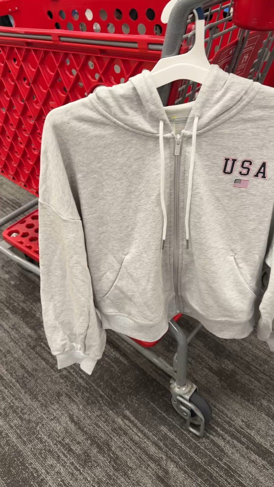 Cute new women's USA zip up

#LTKootd #LTKgrwm #LTKMidsize