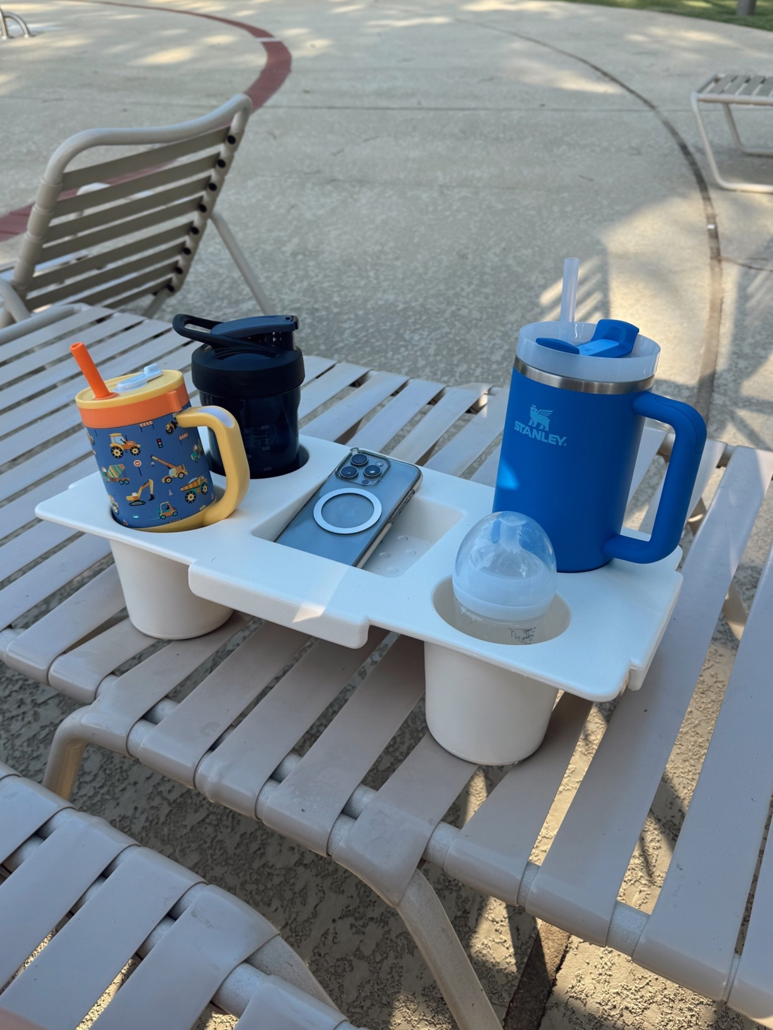 The set up at the pool with our family of 4😍💙☀️

#LTKmomlife #LTKdayinmylife #LTKSeasonal