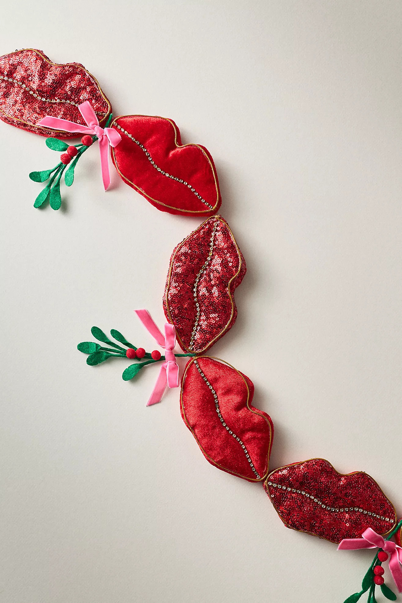 Kissmas Garland | Anthropologie (US)