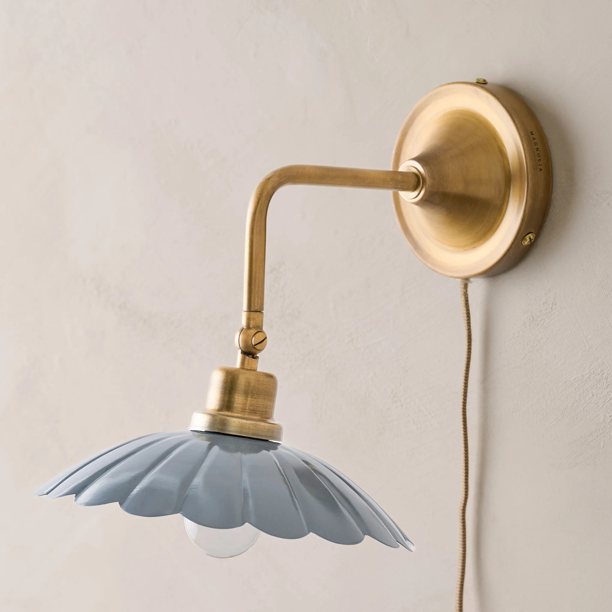 Carolyn Enamel Plug-in Sconce | Magnolia