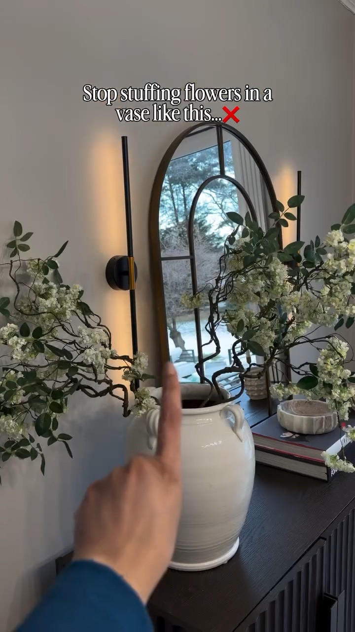 Don’t shove your vase with flowers because they won’t stand straight plus will look messy! instead use a chip clip to hold 2 stems together and bend the stems.
These two simple hacks will make your arrangement look fuller with less stems. I only used 5 stems here!
@amazonhome @amazon @Wayfair 

#LTKSaleAlert #LTKHome