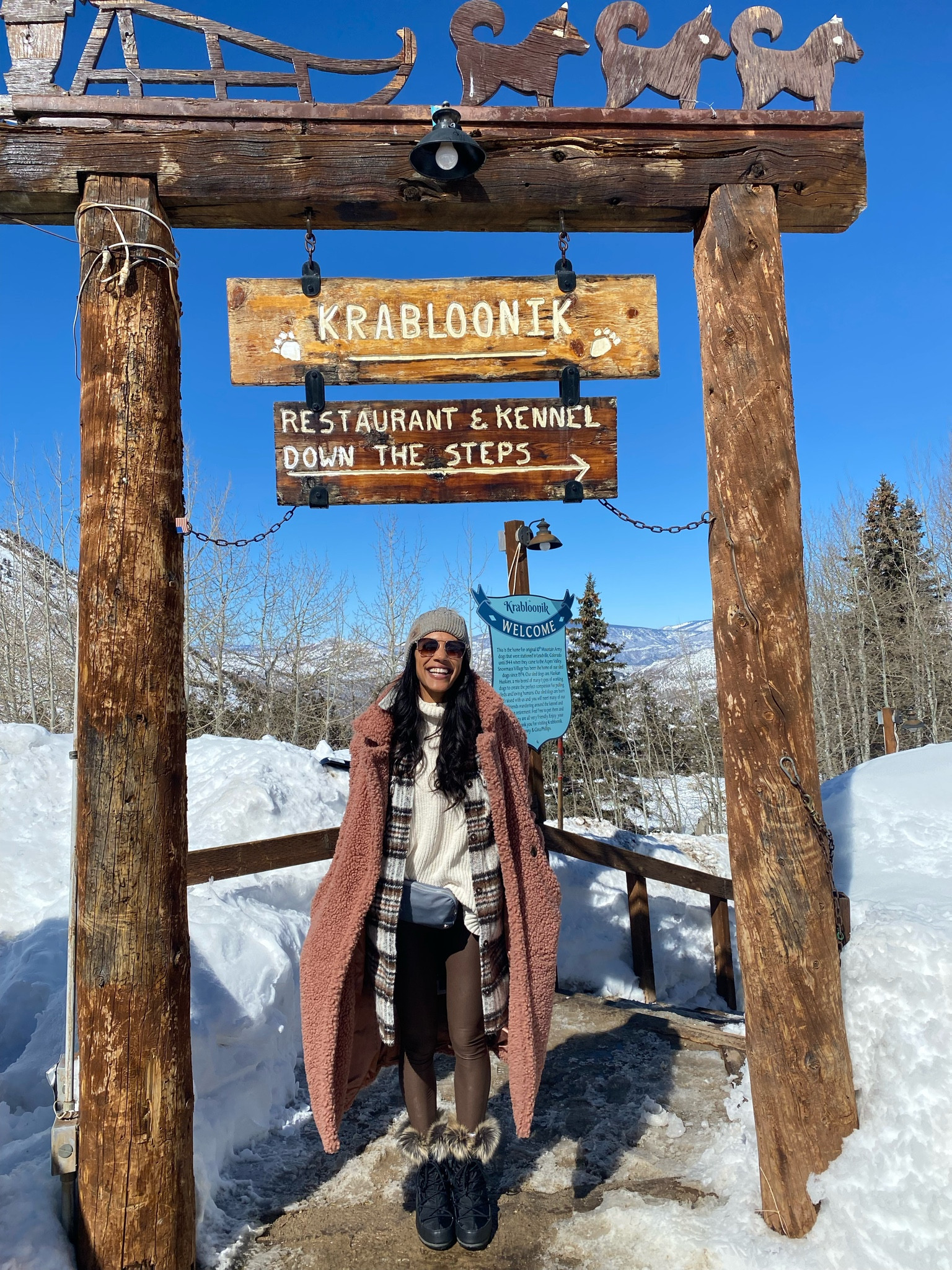 My favorite winter Boots, Jackets and leggings! 

#LTKHoliday #LTKfit #LTKSeasonal