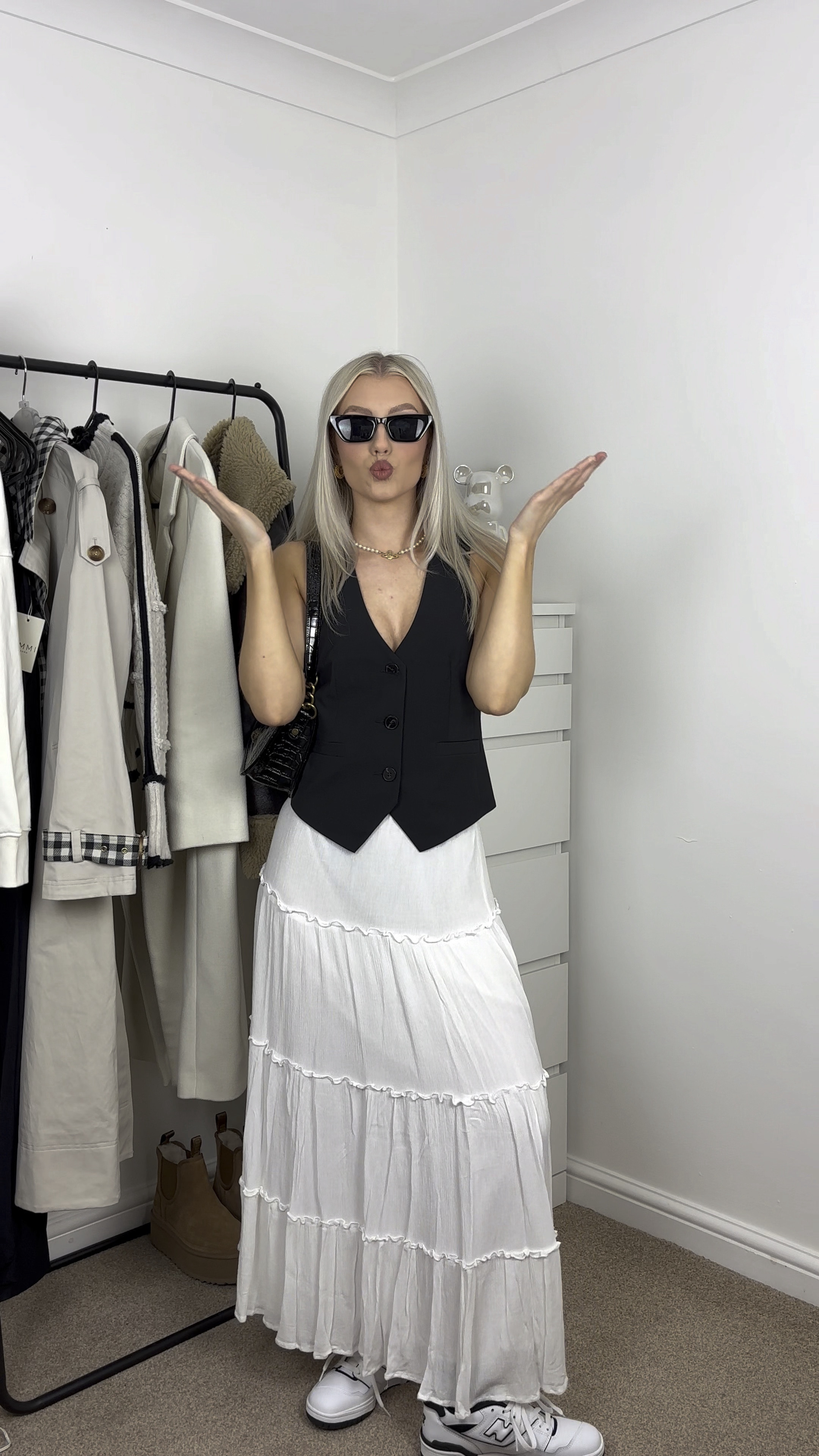 monotone 🖤

#LTKVideo #LTKstyletip #LTKeurope