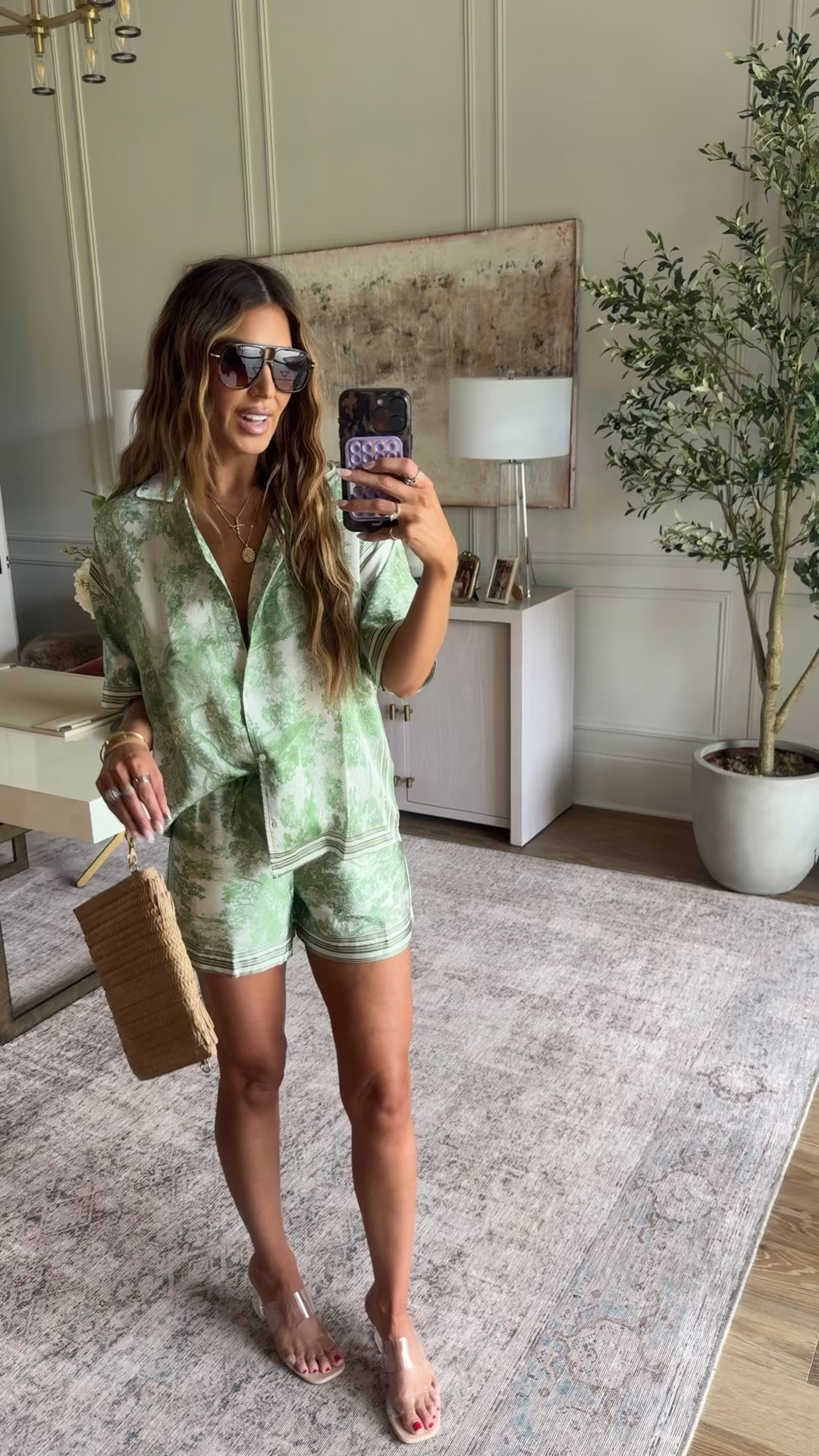 VICI’s new vacation collection just dropped! Use code HOLLIE35 for 35% off sitewide including new arrivals.

Size small top and bottom