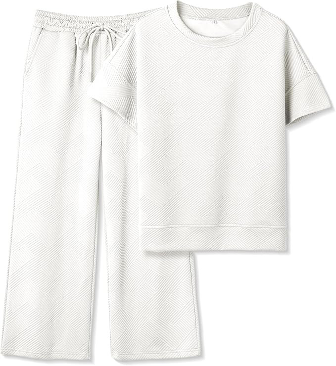 Women's 2 Piece Outfits Textured Sweatsuit 3/4 Batwing Sleeve Crew Neck Pullover Top Wide Leg Pan... | Amazon (US)