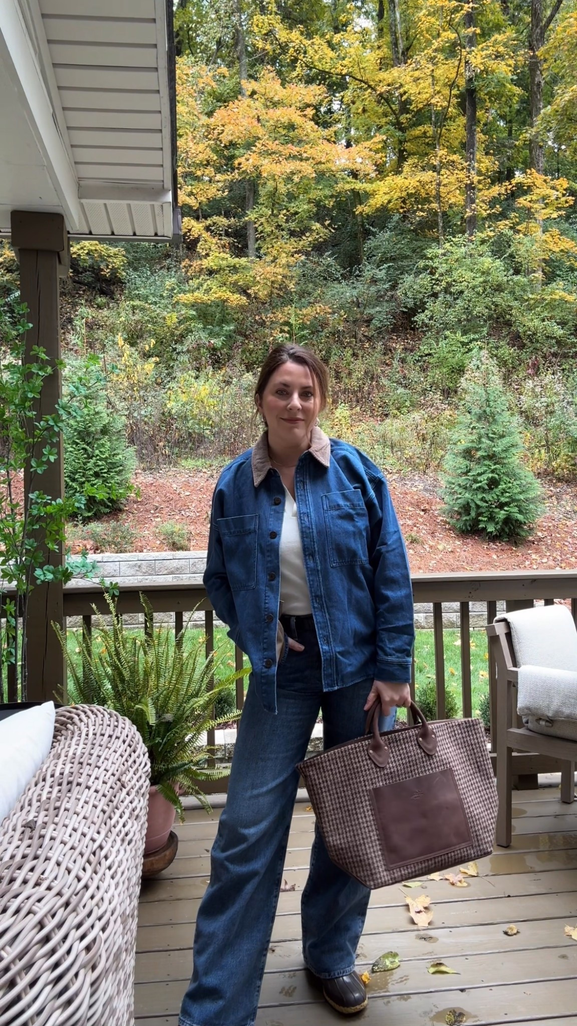 Who doesn’t love a canadian tuxedo? This @llbean denim jacket is so warm & cute. 

jacket l denim jacket 