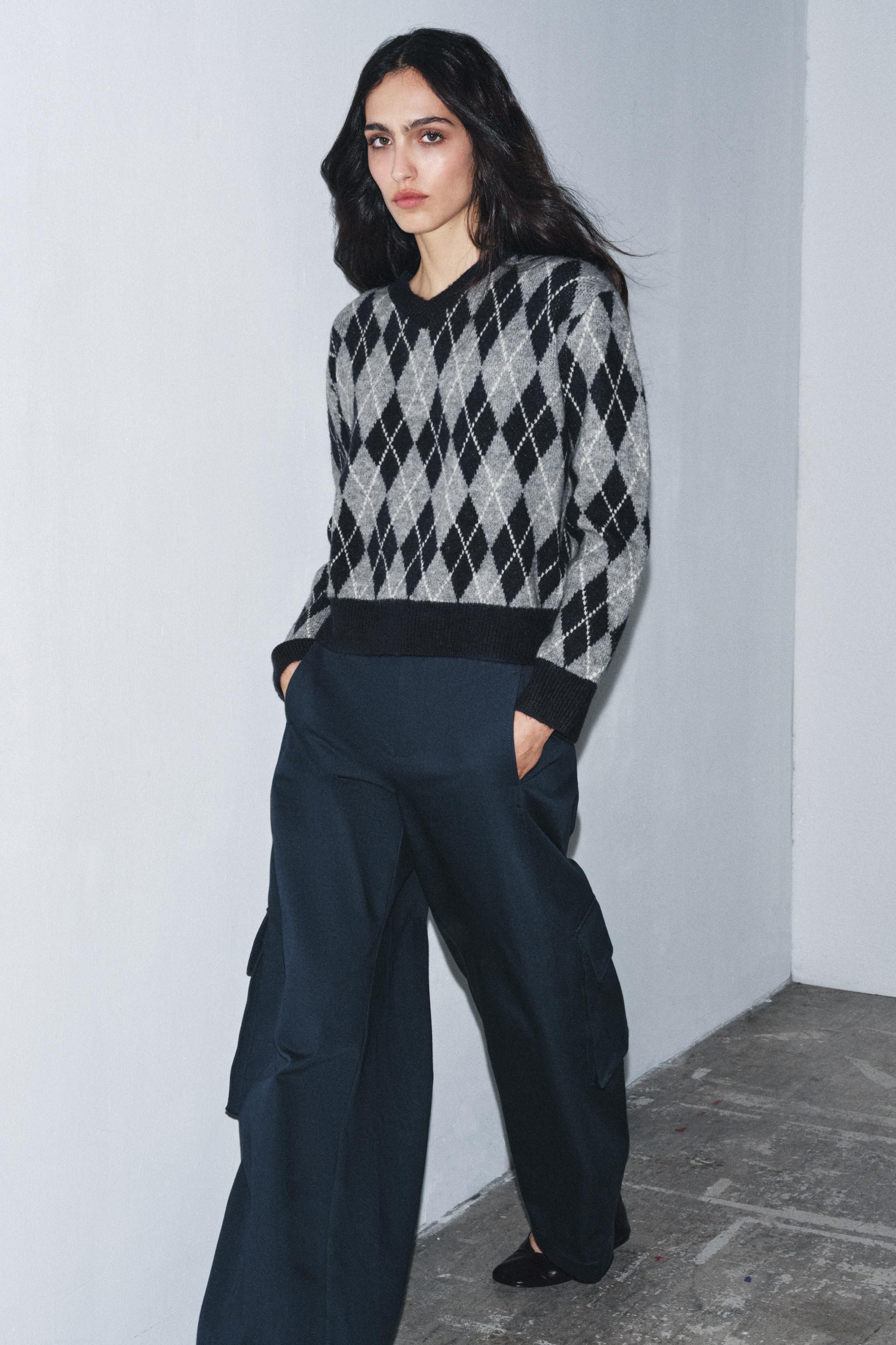 We use first-party and third-party cookies to understand how our online store is used and to be a... | Zara UK