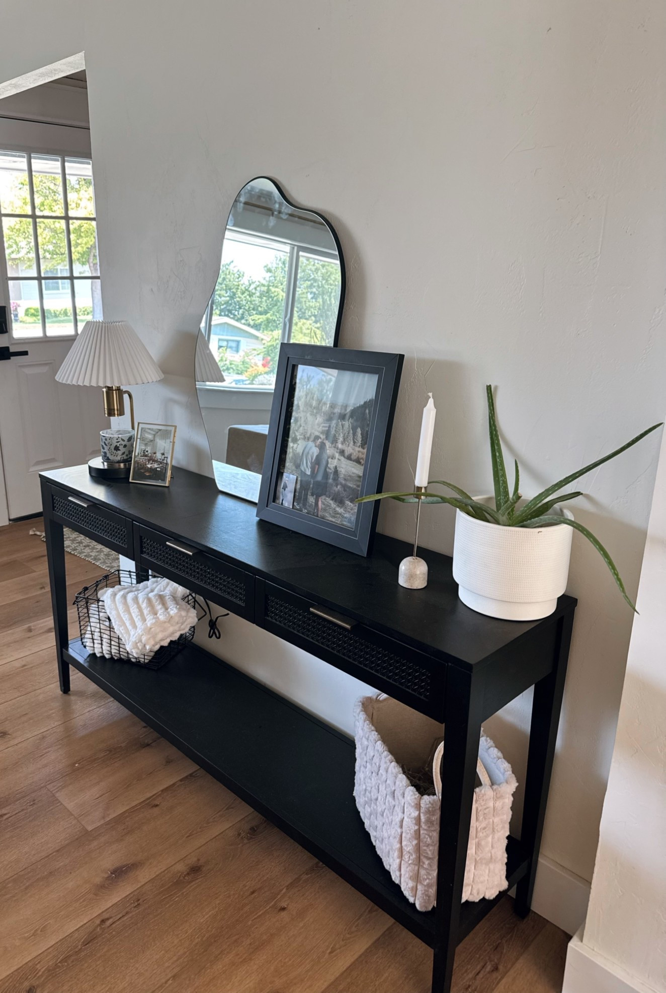 My current entryway setup! 

#LTKHome