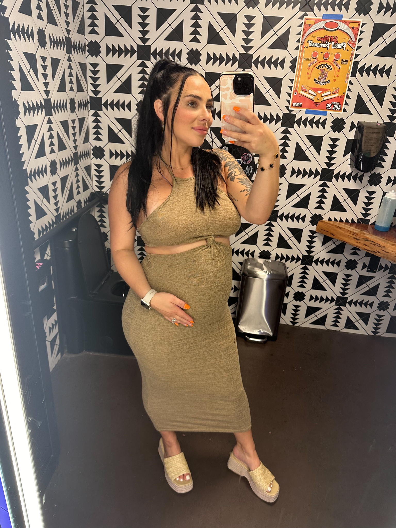 Paying this game called let’s see what we can squeeze into from before pregnancy 😂

#LTKBump #LTKFindsUnder50 #LTKBaby