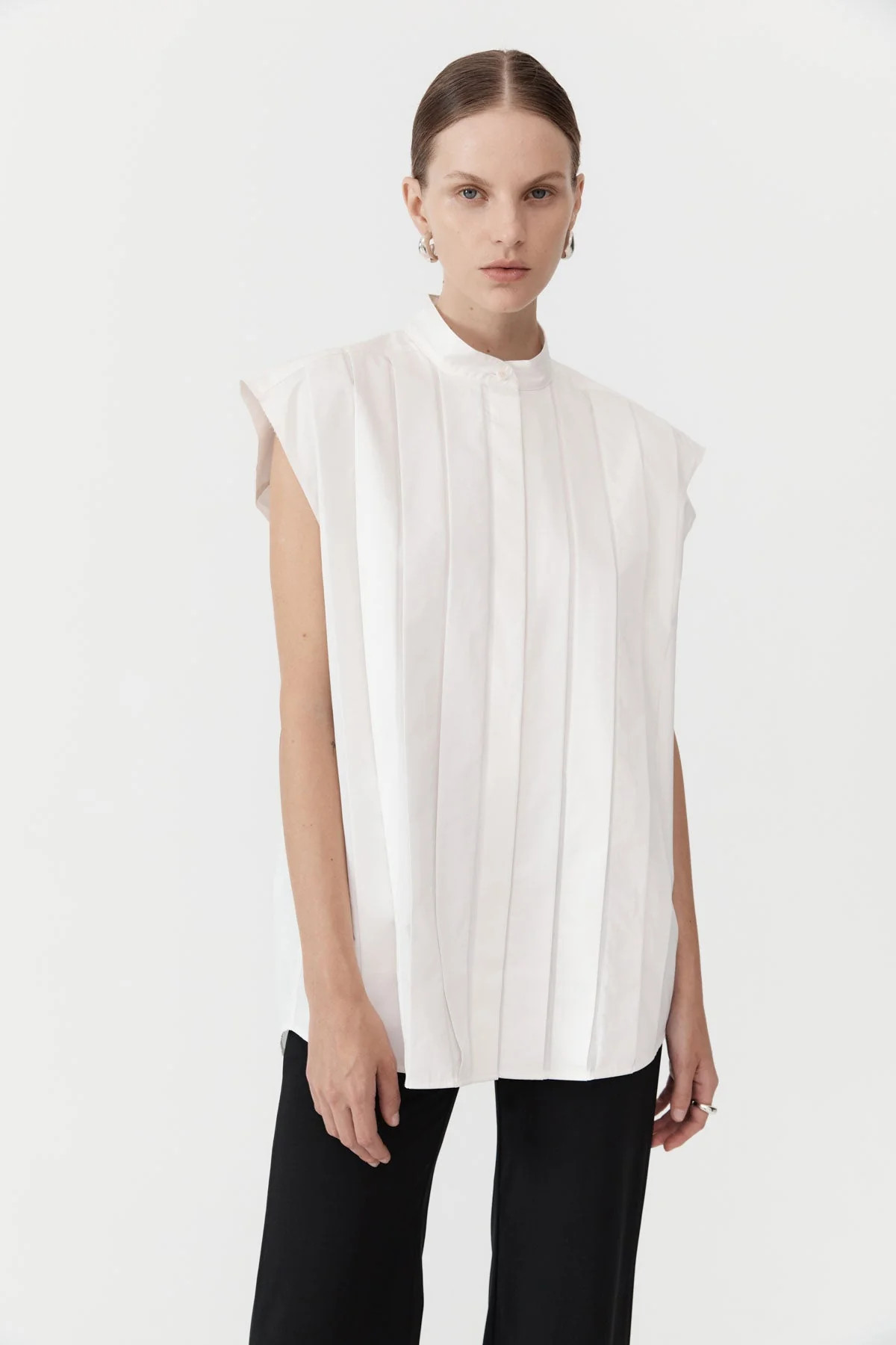 Sleeveless Tuck Detail Shirt - White | St. Agni