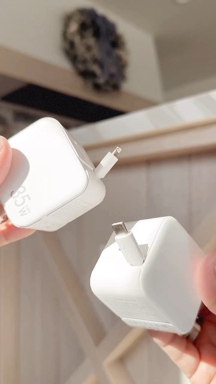 Amazon retractable charger under $20! Amazon home - Amazon must have 

#LTKFindsUnder50 #LTKHome #LTKGiftGuide