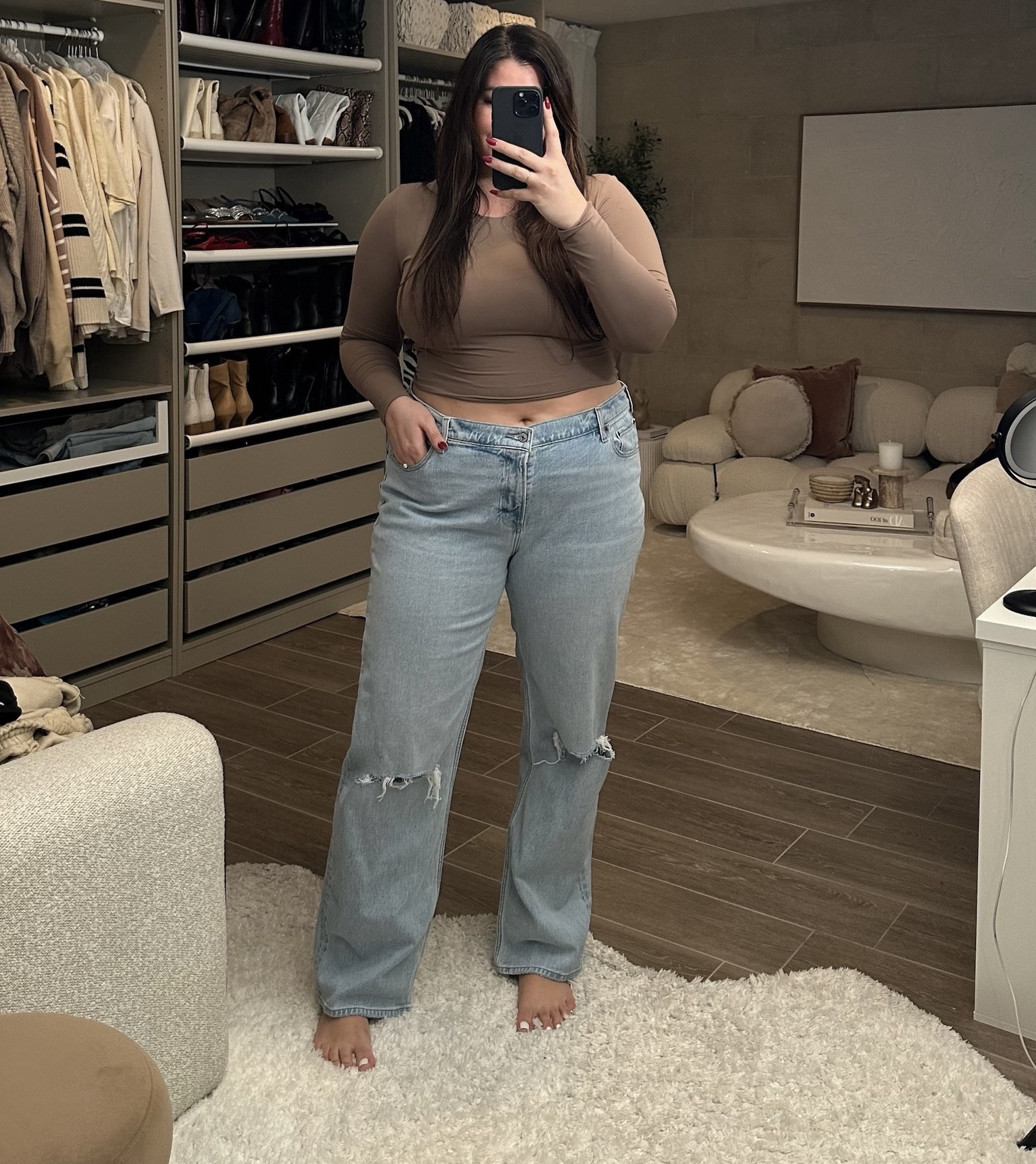 the ultimate denim guide for tall & curvy gals 🤎 posting all my favorites to the denim folder on my ltk page :) 

wearing abercrombies “low rise baggy jean” in a 34 in the color light destroy! ✨

#LTKmidsize #LTKstyletip #LTKMostLoved