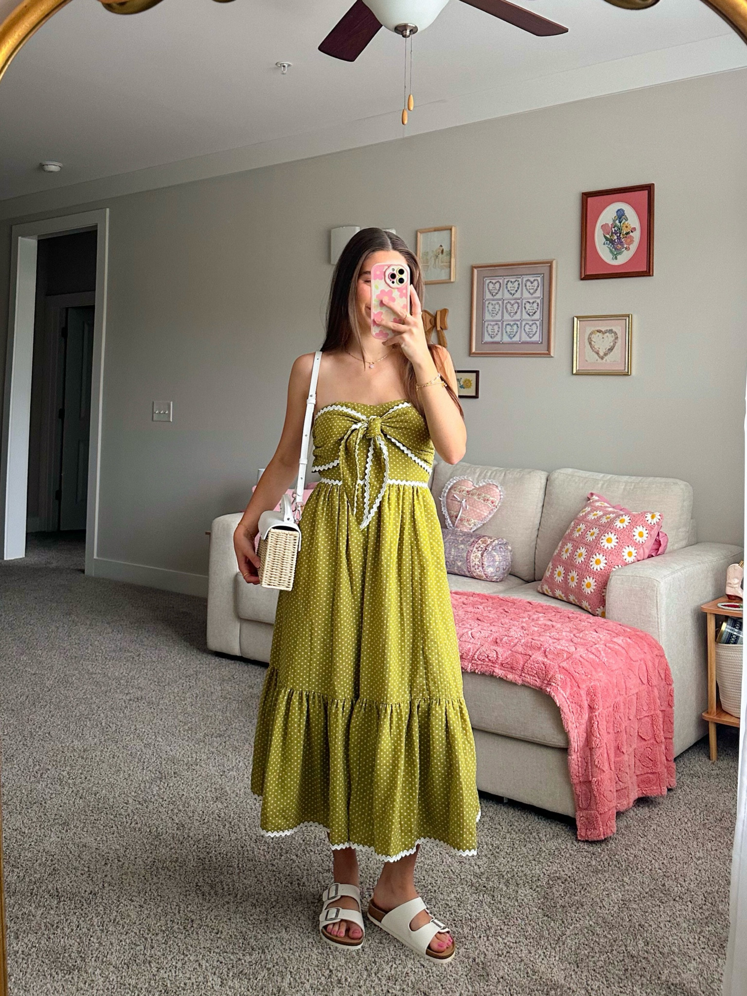 Lovee this Lulus dress! & these white sandals!🤍💚

#LTKItBag #LTKFindsUnder100 #LTKStyleTip