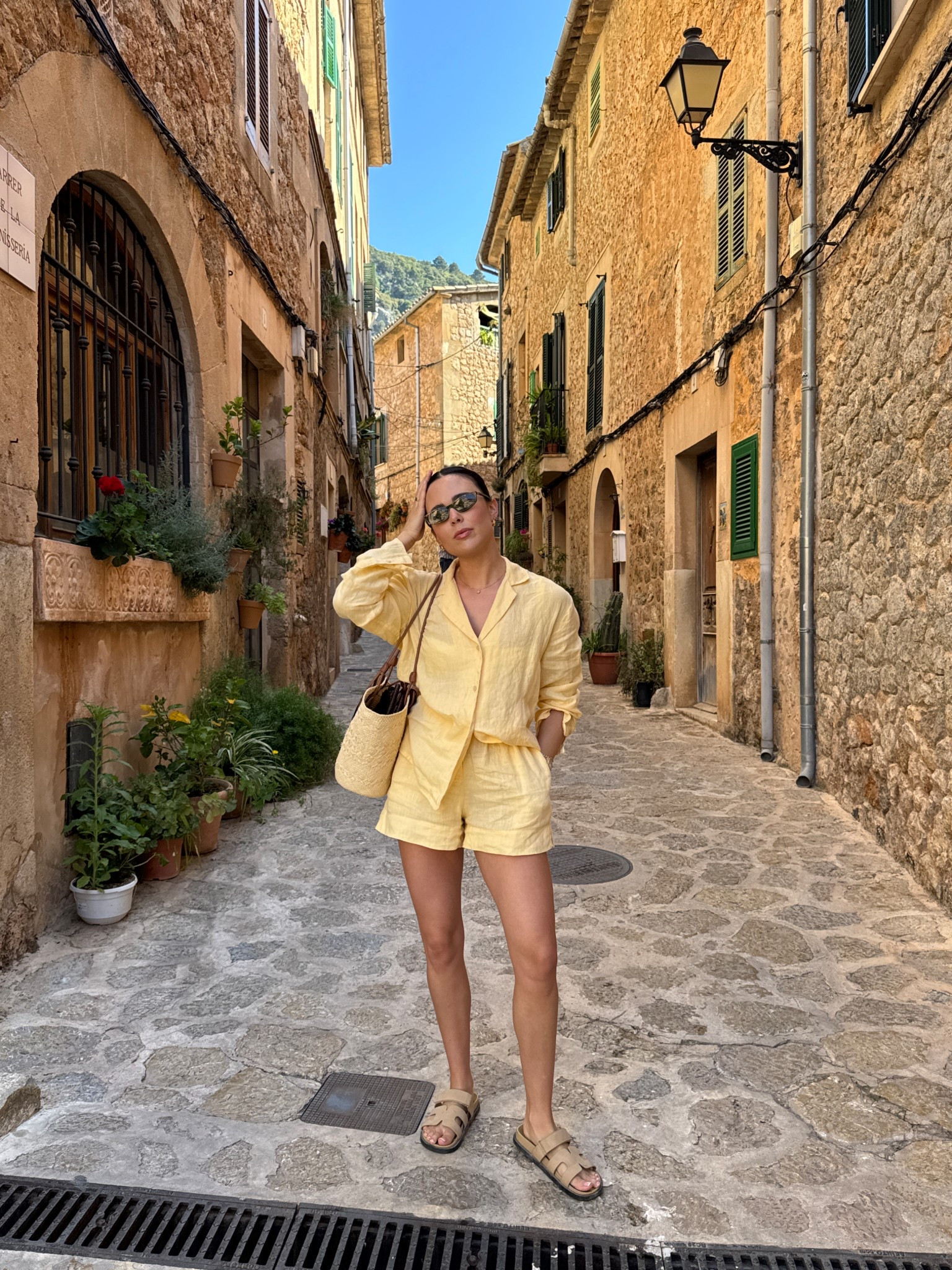 my favourite yellow set for summer 💛 

Linen, yellow coord, shirt, summer outfits, European summer, Mallorca

#LTKuk #LTKsummer #LTKeurope