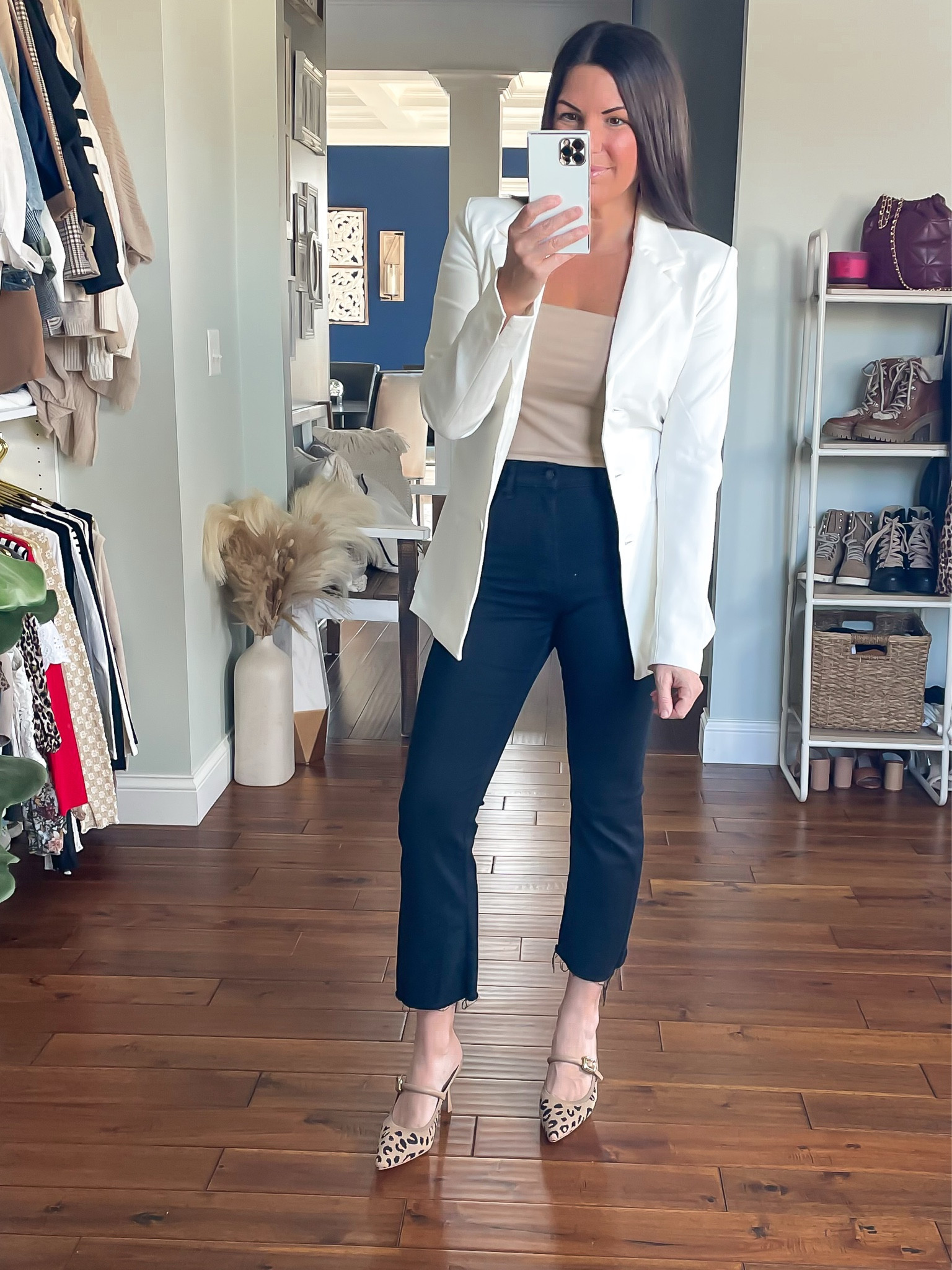Cinched blazer 
Vici sale
Spring arrivals 

#LTKxVICI #LTKSaleAlert #LTKStyleTip