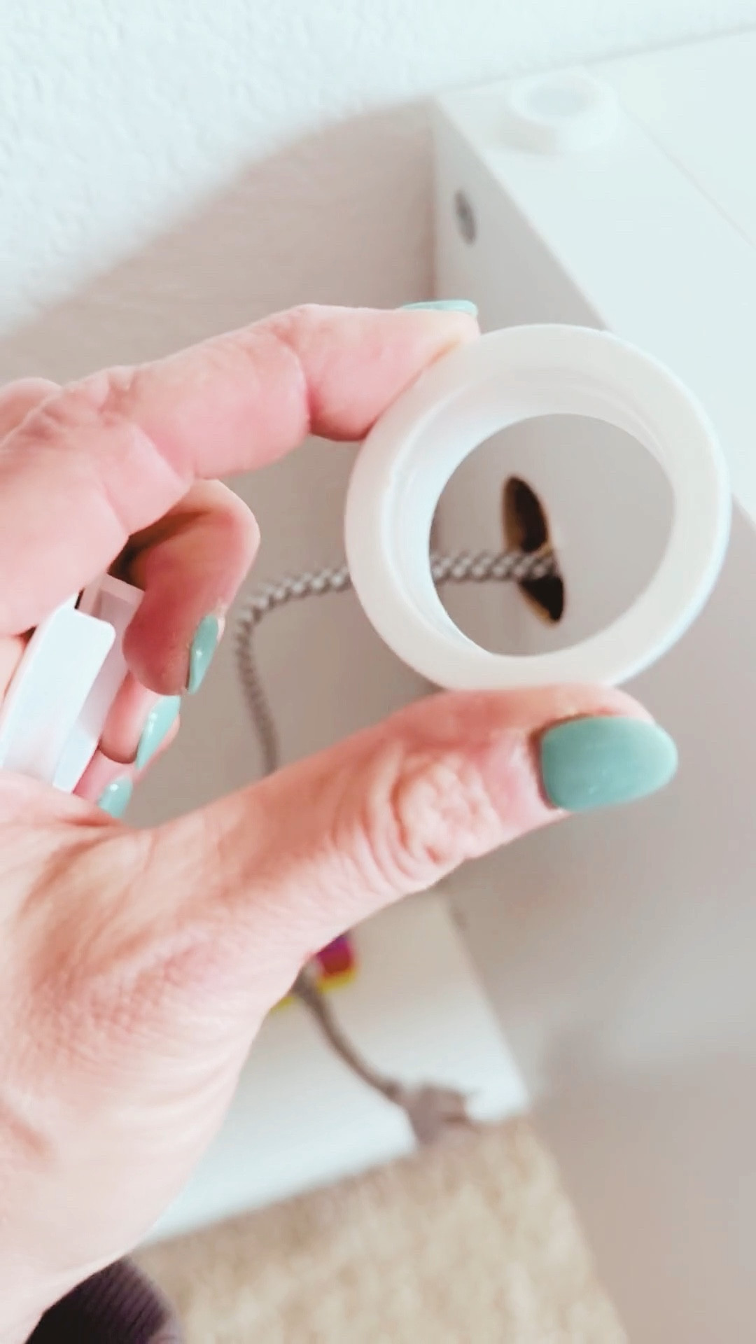 Cords should be hidden!