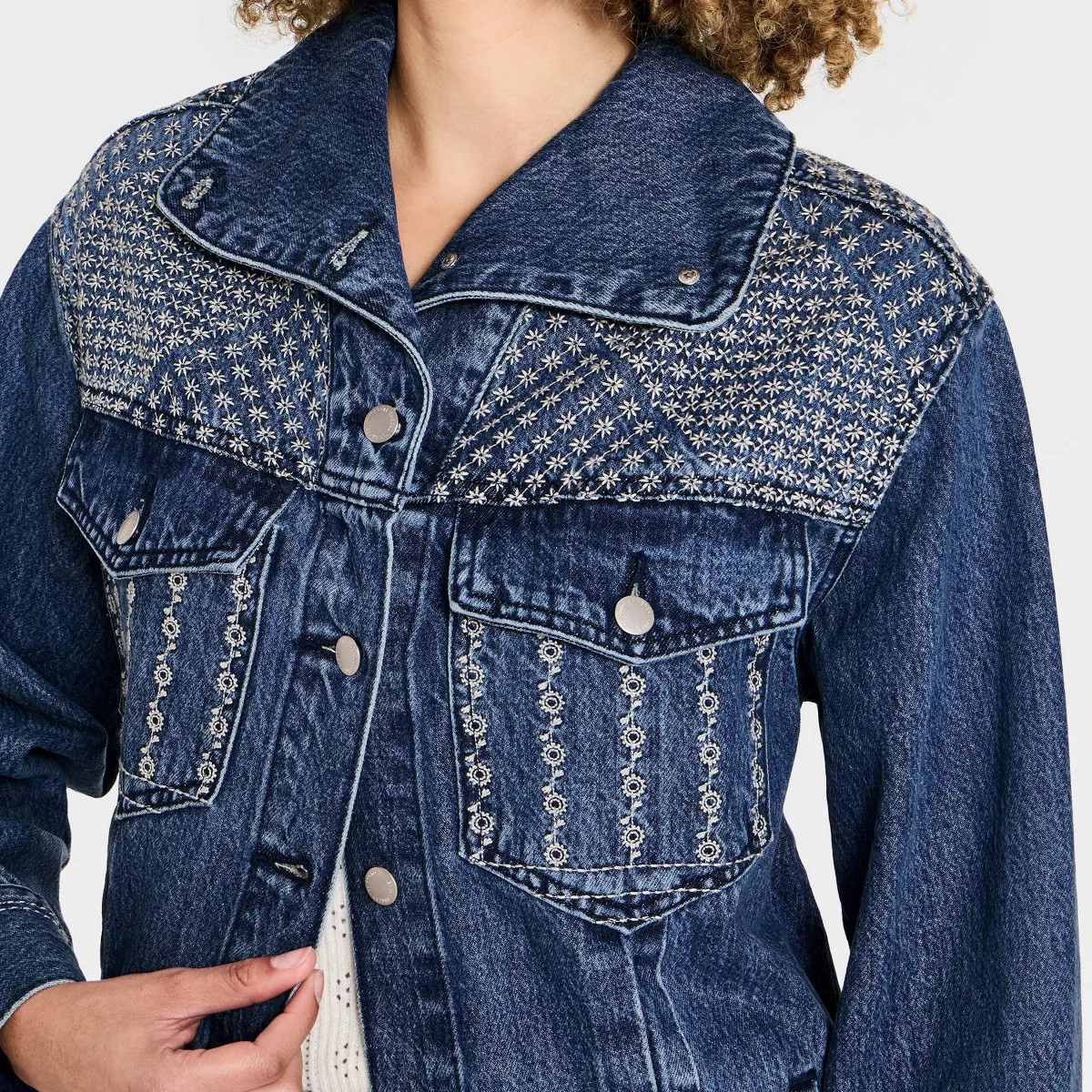 Women's Relaxed Embroidered Denim Jacket - Universal Thread\u2122 Medium Wash XS | Target