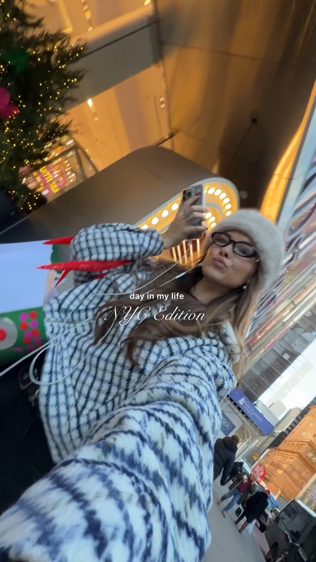 DIML in NYC during the holidays🎄🎁❄️   @nordstrom @shop.ltk #newyork #liketkit #nordstrompartner