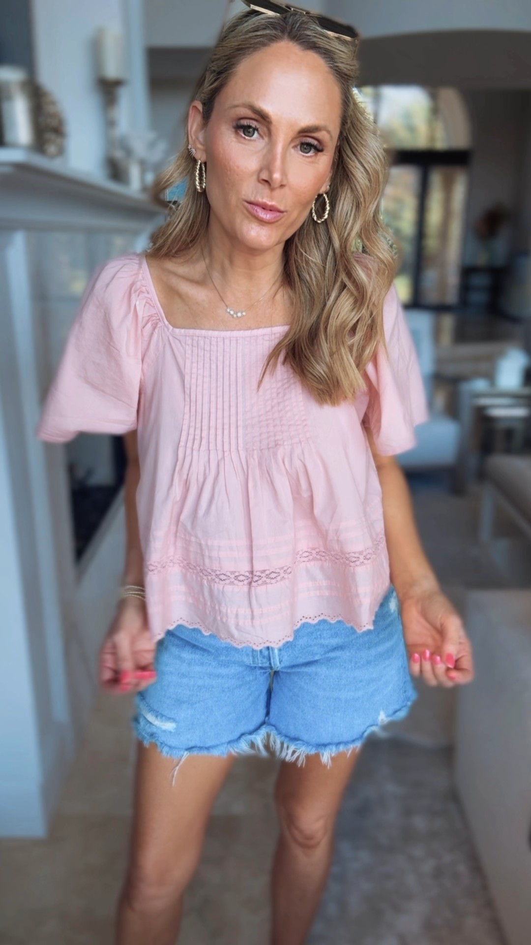 This pink target top is just gorgeous

#LTKFindsUnder50 #LTKOver40 #LTKFindsUnder100