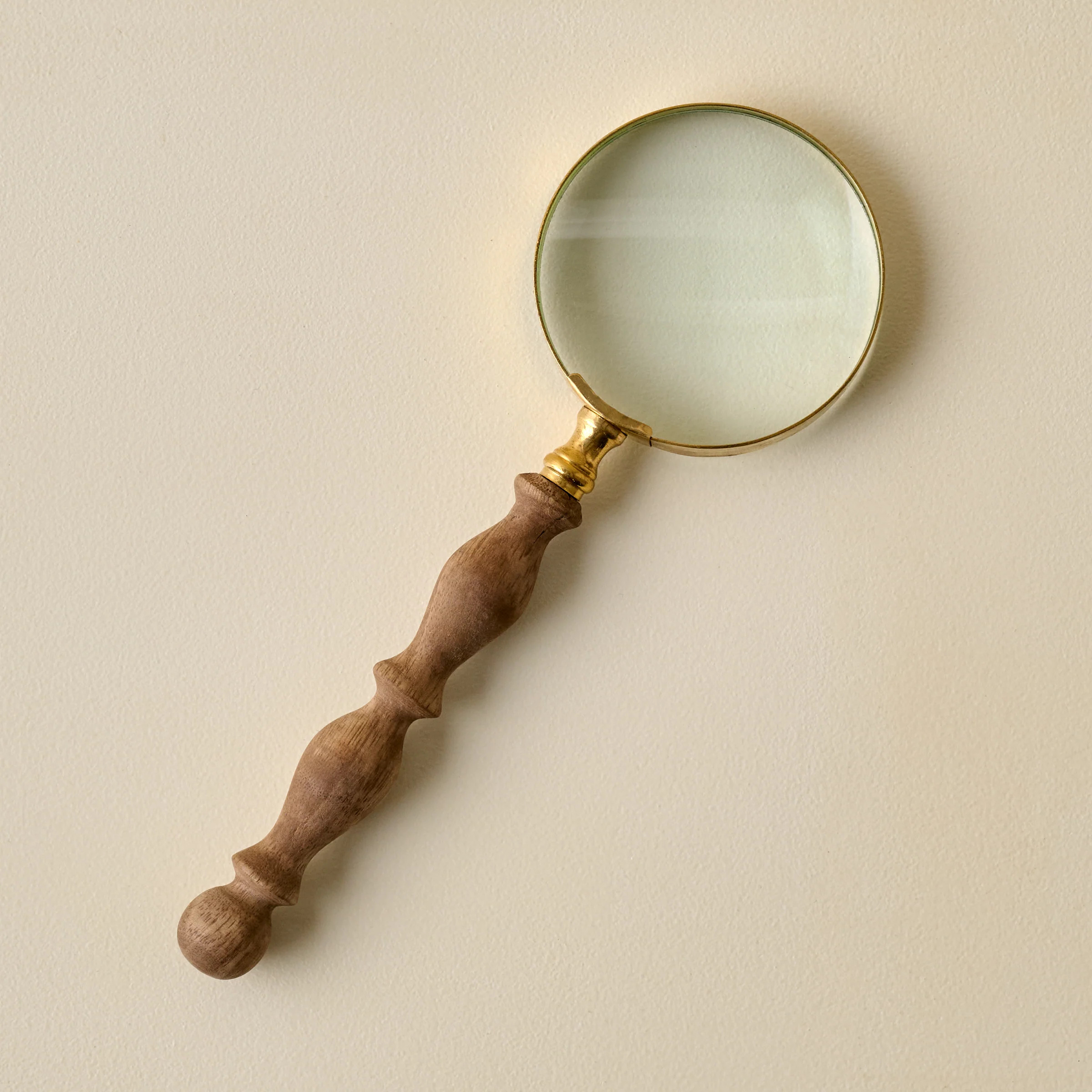 Decorative Wood Magnifying Glass | Magnolia