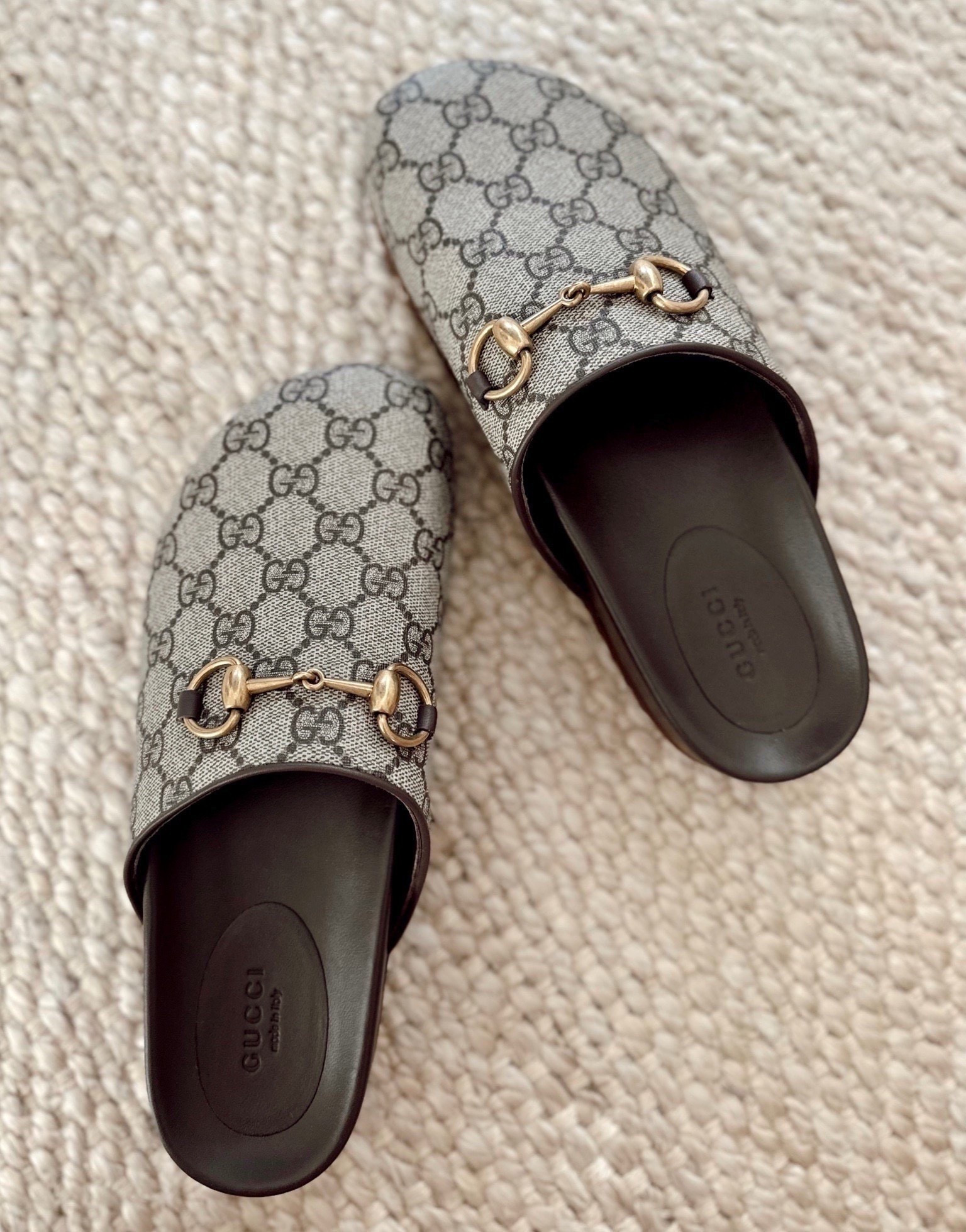 Restocked! 🔥Gucci mules/clogs. OBSESSED and comfortable! Go up if in between!

Gucci. Designer gifts. Clogs. 

#LTKShoeCrush #LTKStyleTip