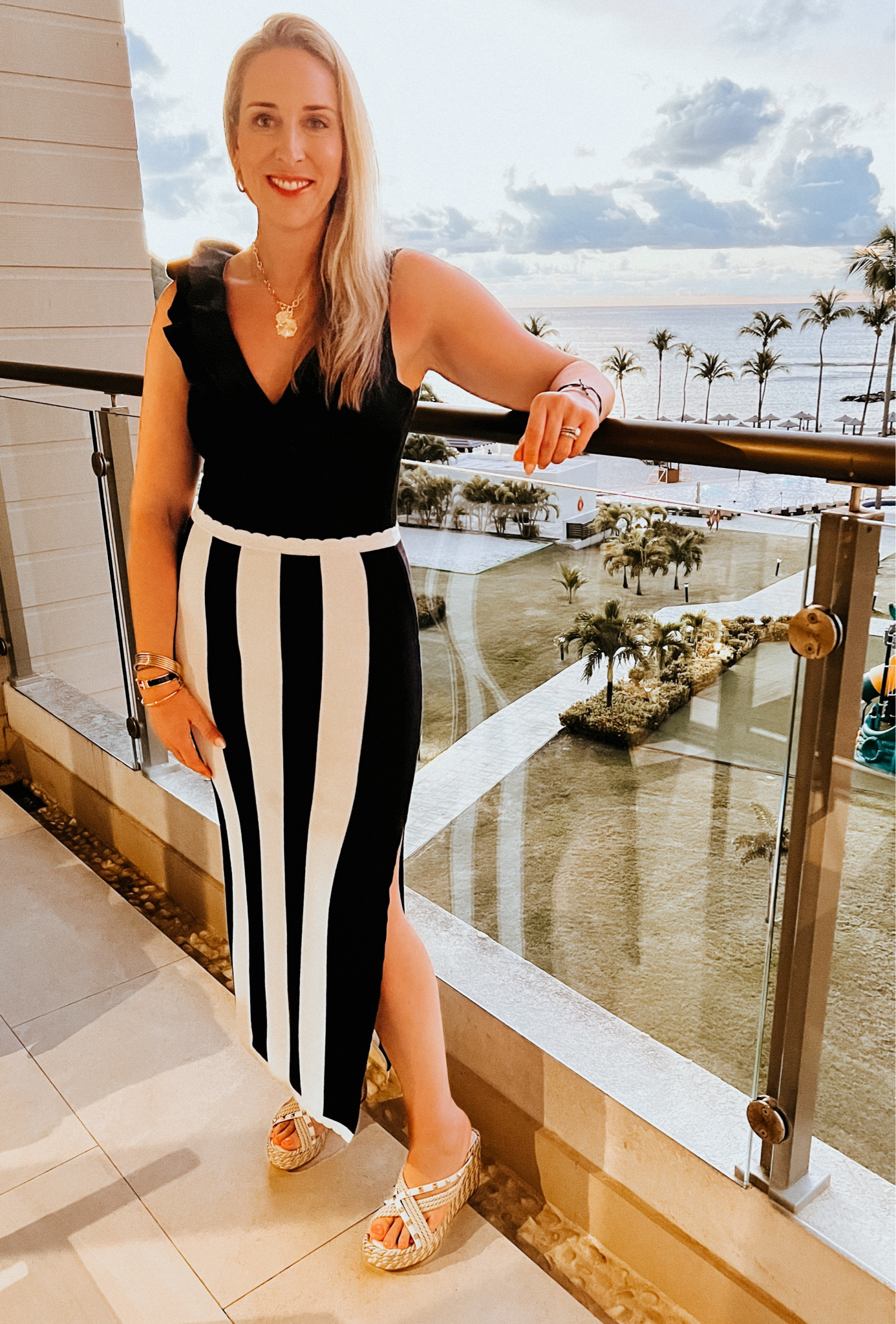 Spring break style
Maxi skirt
Resort wear
Skirt
Stripes
Skirt set



#LTKOver40 #LTKTravel #LTKSeasonal