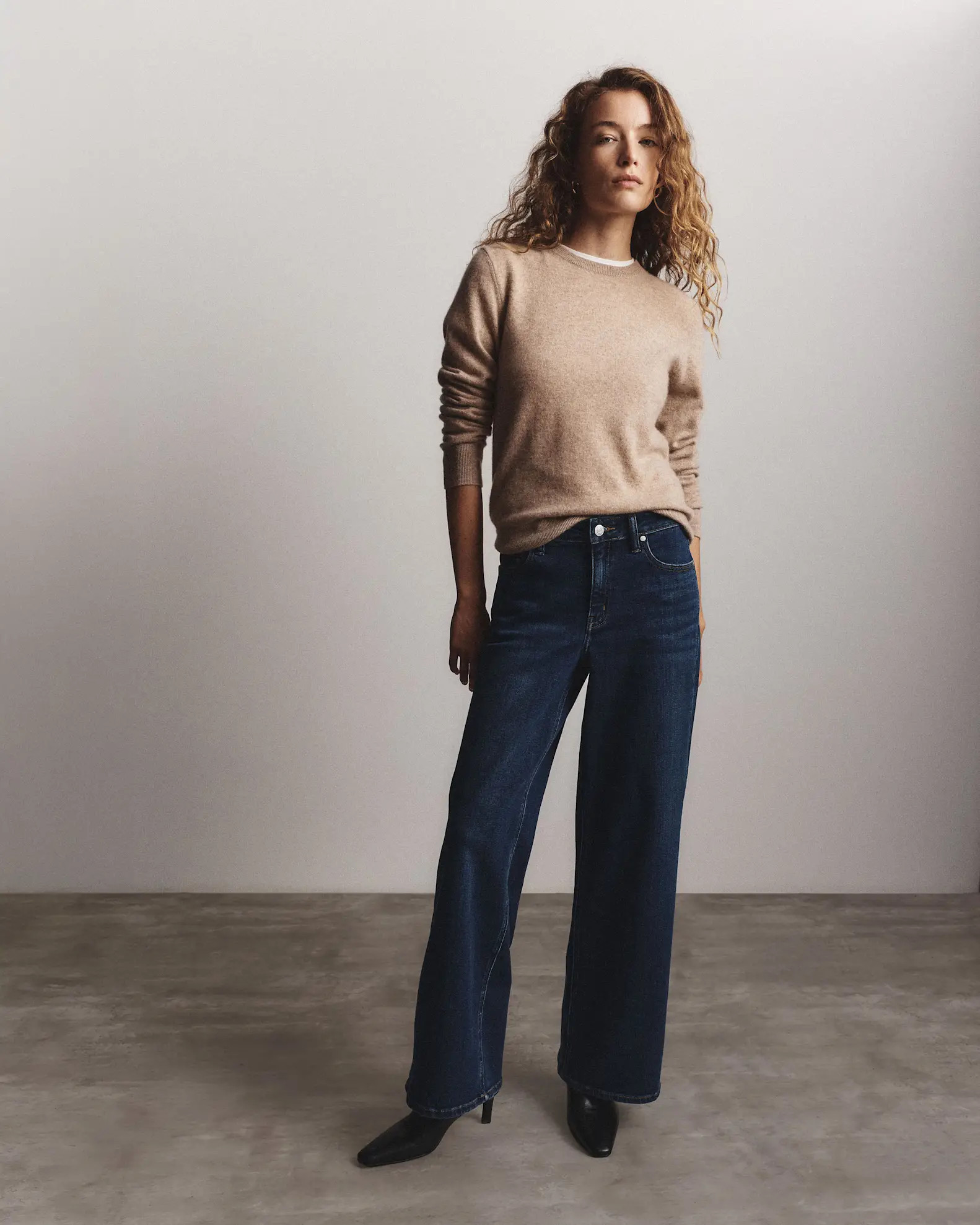 Mongolian Cashmere Crewneck Sweater in Oatmeal | Quince