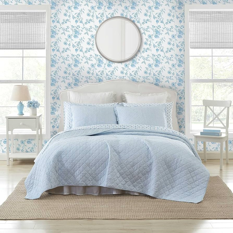 Laura Ashley - Quilt Set, Super Soft Bedding with Matching Sham, Casual Home Decor (Oxford Stripe... | Amazon (US)