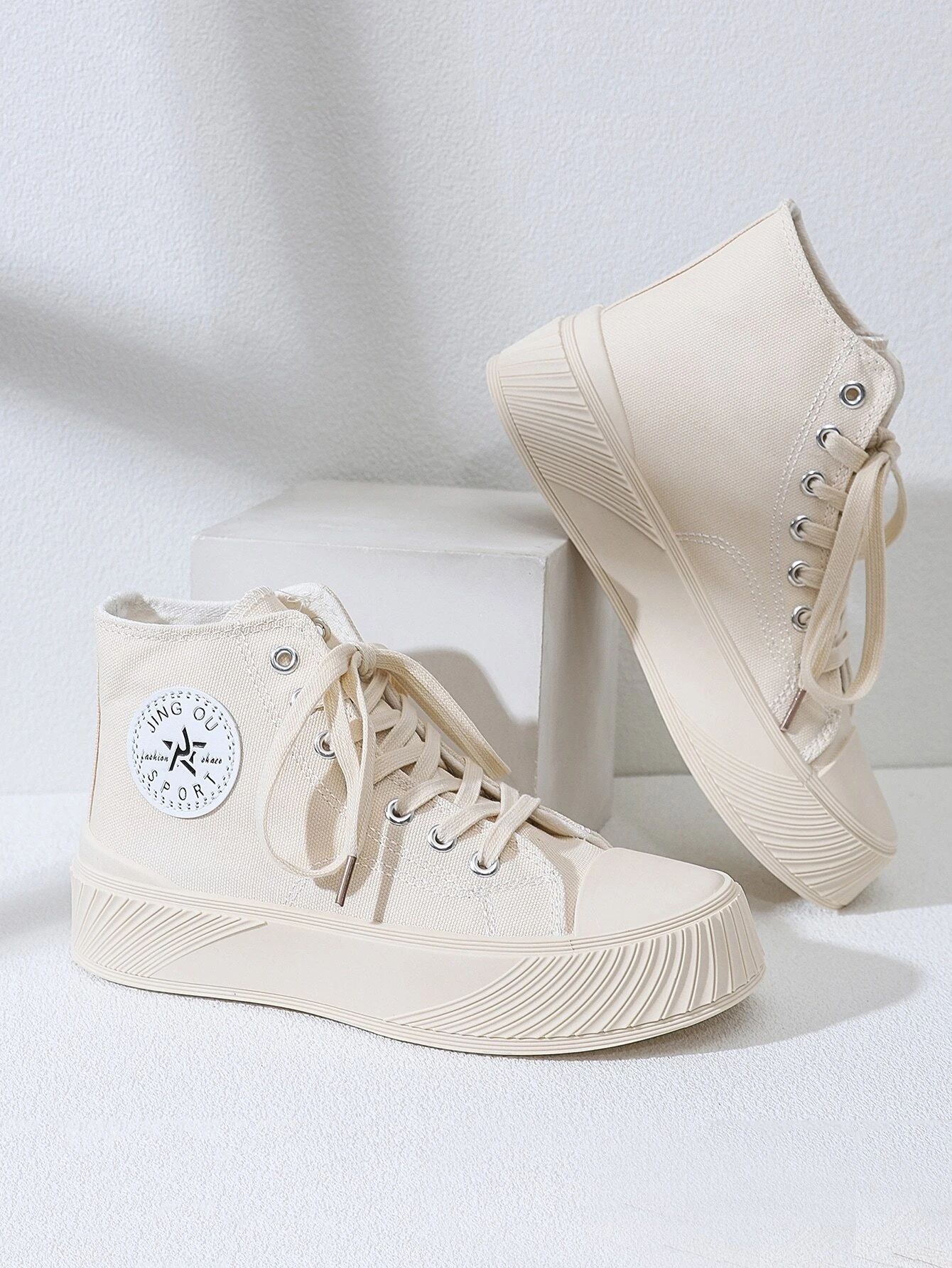 Letter Graphic Lace-up Front Sneakers | SHEIN
