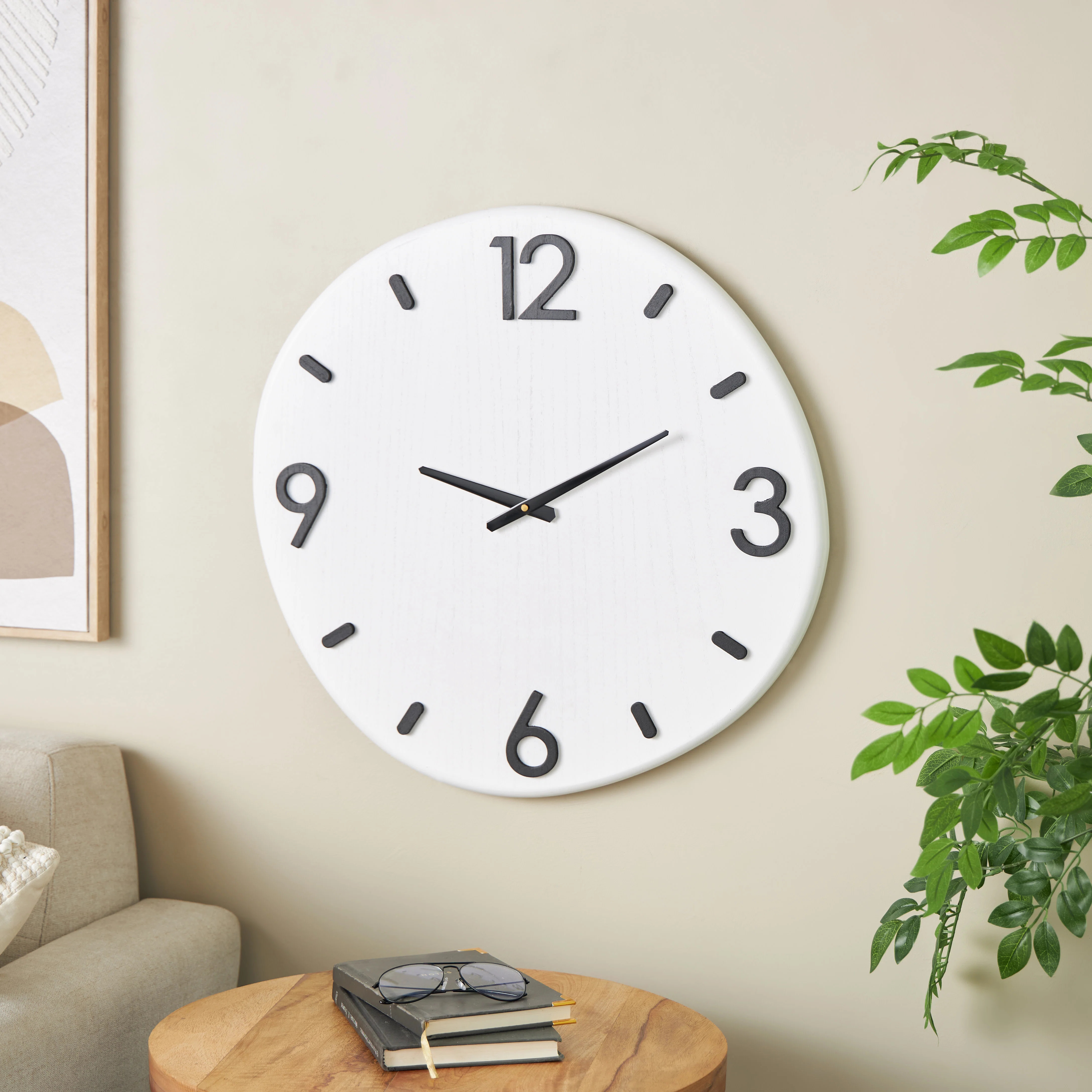 Cole And Grey Wood Round Decorative Wall Clock With Black Hands And Numbers | Wayfair North America