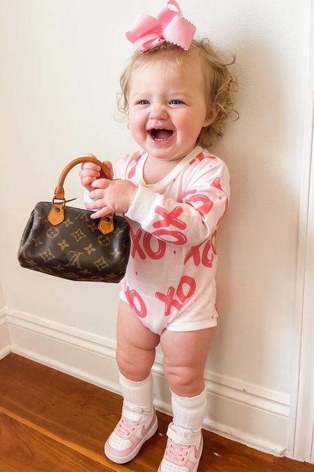 I love the seasonal Amazon rompers for babies & toddlers! XOXO💘😍💗

Baby girl outfit. Toddler outfits. Amazon fashion.  Valentine’s Day outfits. Toddler Nikes. Mini LV. Mini Louis Vuitton  

#LTKfamily #LTKSeasonal #LTKunder50
