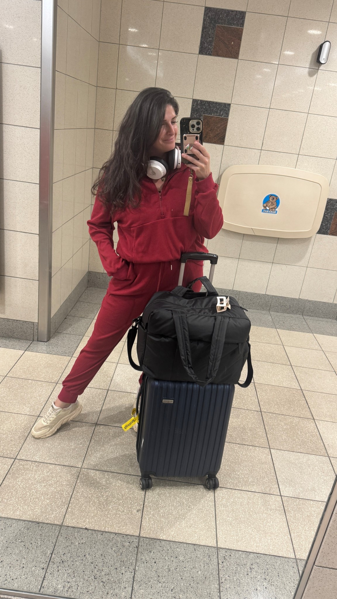 Travel ready and comfortable! This Amazon set fits perfectly and is so easy to wear on the go. My Raycon headphones are a must-have for the plane, and this Calpak travel bag is a game changer — the storage and organization are amazing. ✈️🧳 


#TravelEssentials #AmazonFinds #Calpak #Raycon #TravelStyle

#LTKSaleAlert #LTKTravel
