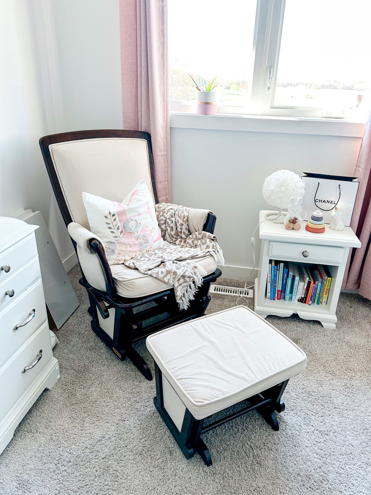 Baby Girl Nursery

Amazon
Curtains
Pink decor
Pillow cover
Silicone Baby toys 
Throw pillow 
Throw blanket 


#LTKhome #LTKbaby #LTKfindsunder50