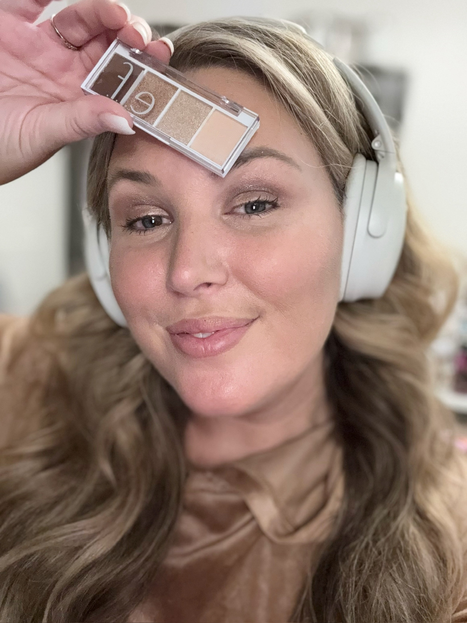 Love this eyeshadow for an easy fall makeup look!


Beauty essentials, beauty favorites, makeup routine, ulta finds

#LTKSeasonal #LTKBeauty