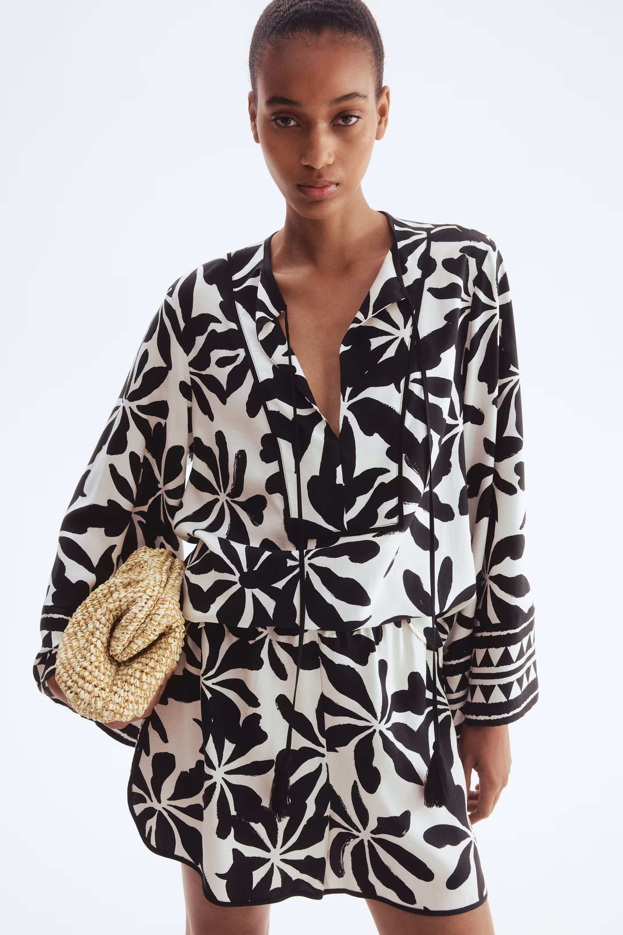 Lyocell blouse | H&M (UK, MY, IN, SG, PH, TW, HK)