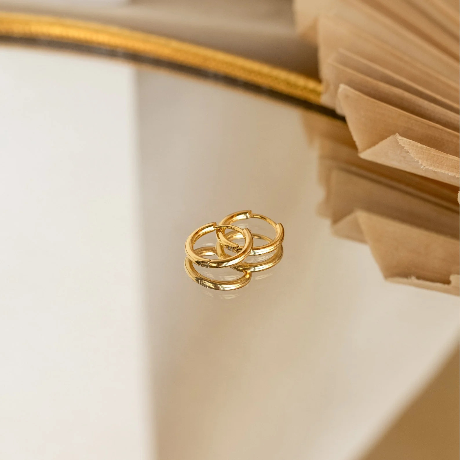 Small Bold Hoops - Store 18K Gold | Caitlyn Minimalist