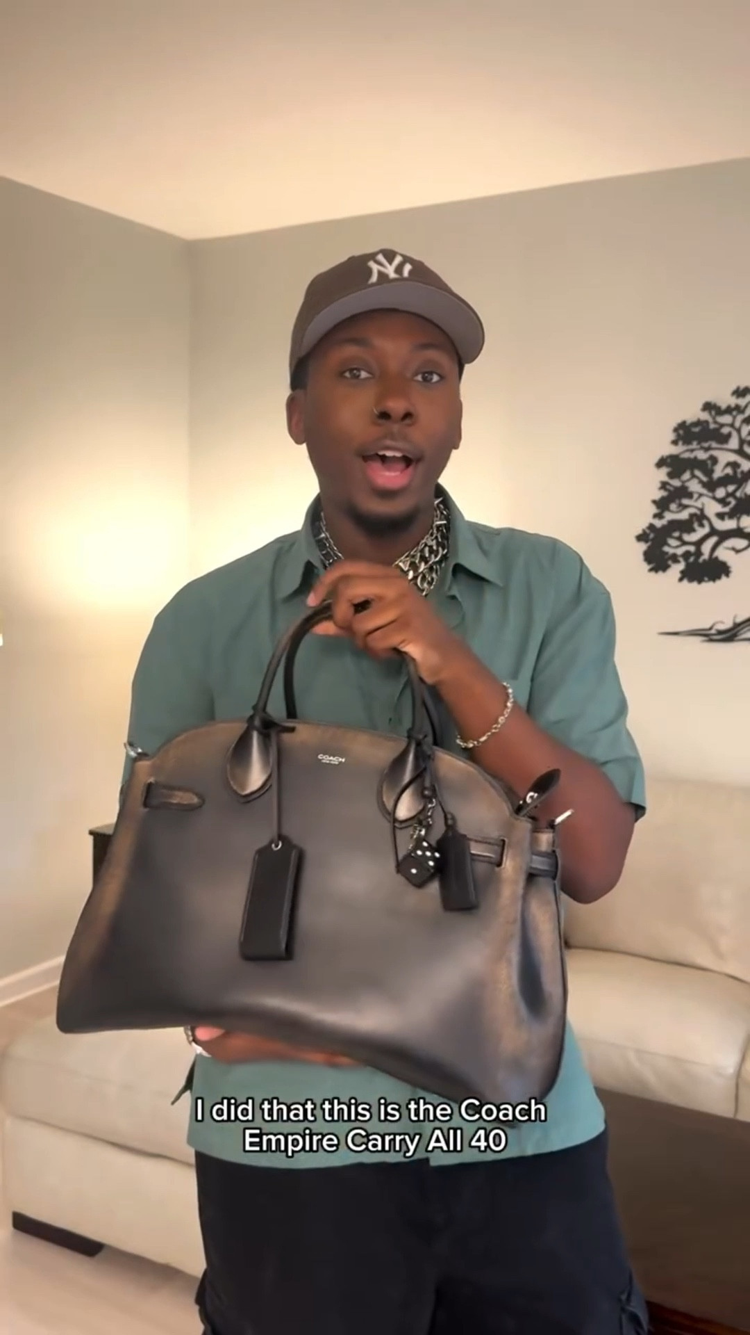 Sooooo I recently picked up the @coach Empire
40 Carryall Bag and I’m in loveeee! Do y’all think I made the right decision choosing this bag? 🫣

#coachempirecarryall #coachbag #baghaul #mensbag

#LTKGiftGuide #LTKMens