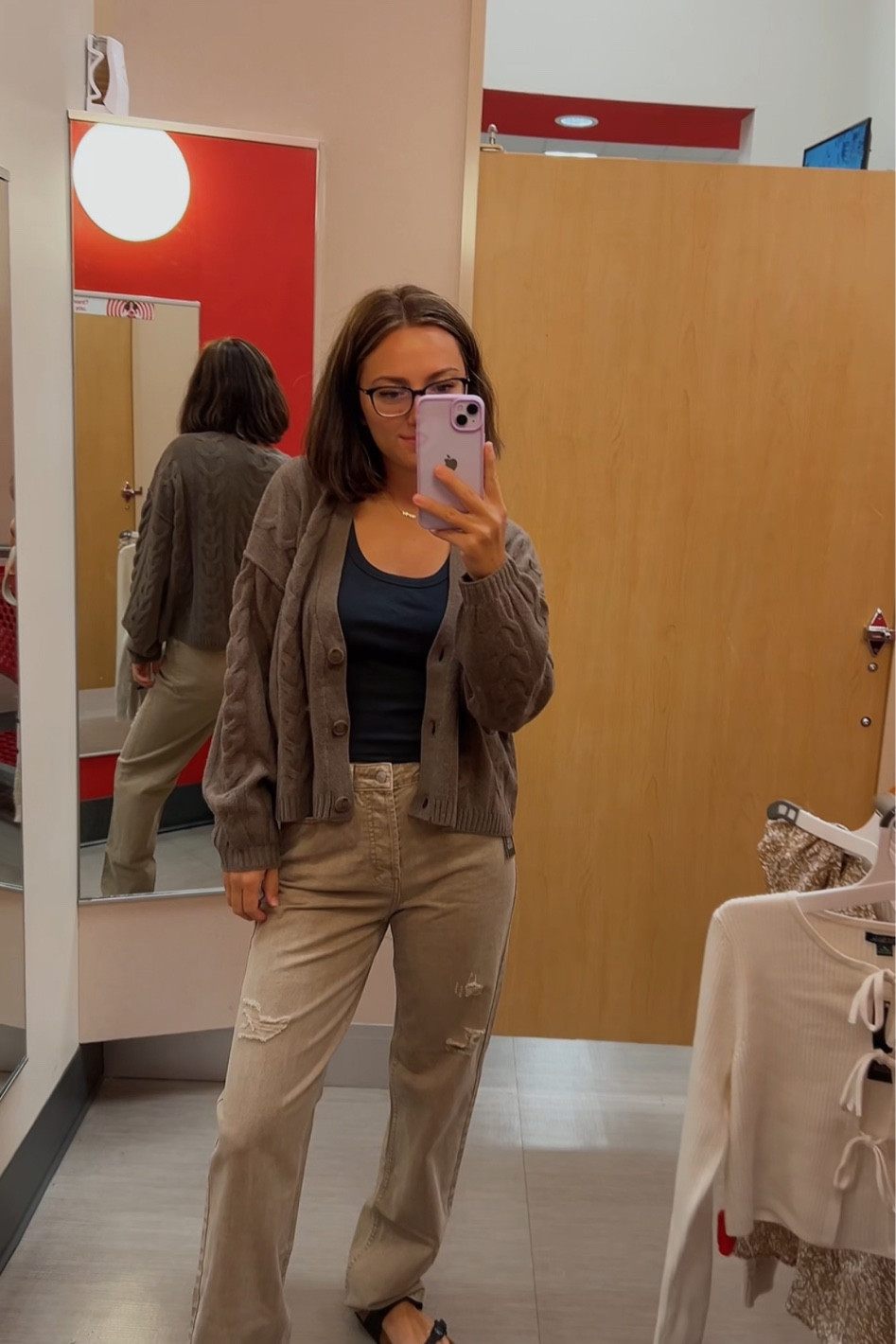 Jeans // tank top // sweater

Size 2 jeans // size medium tanktop// size small sweater

#LTKFindsUnder50 #LTKStyleTip